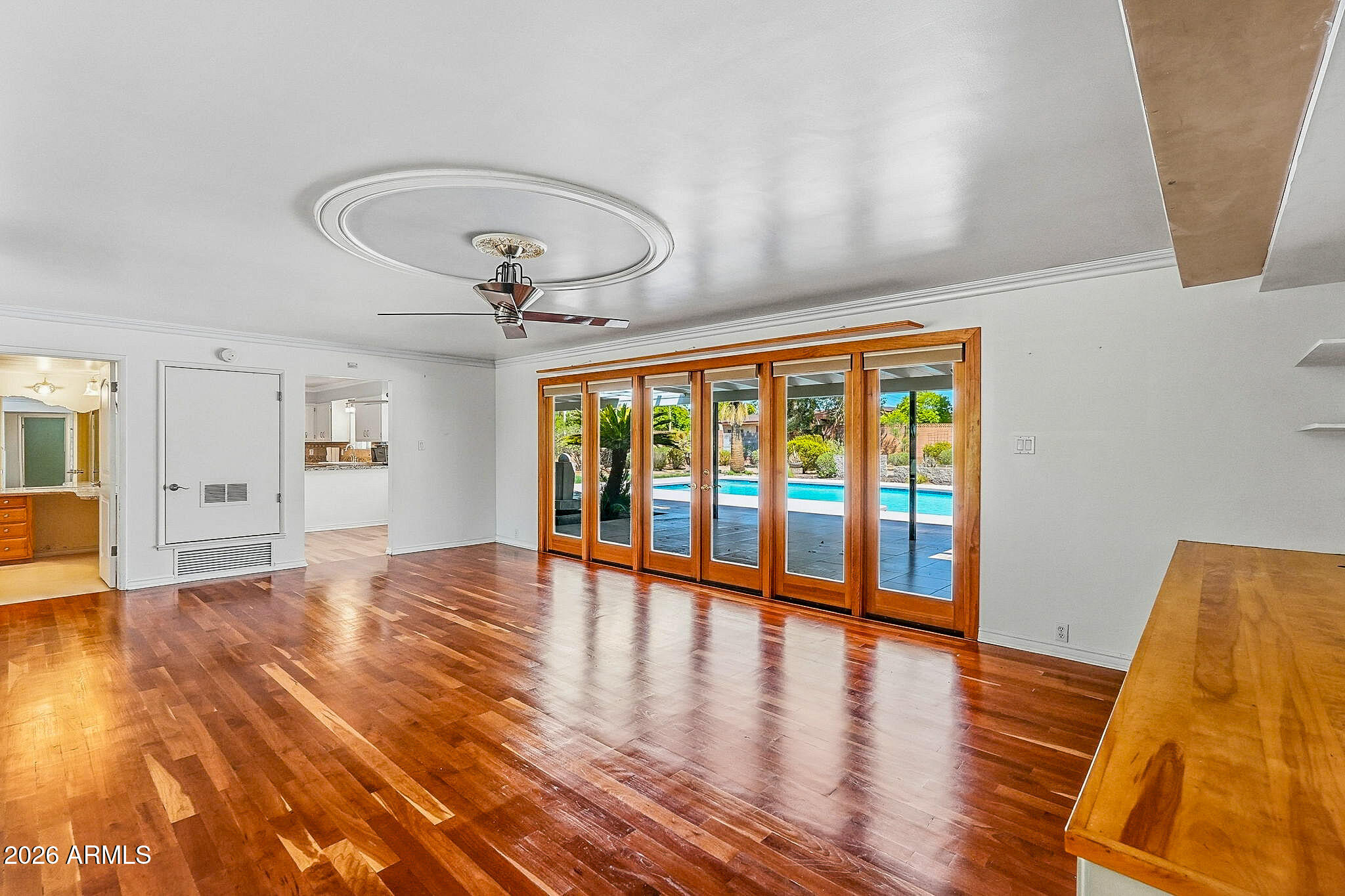 5822 N 23RD Place