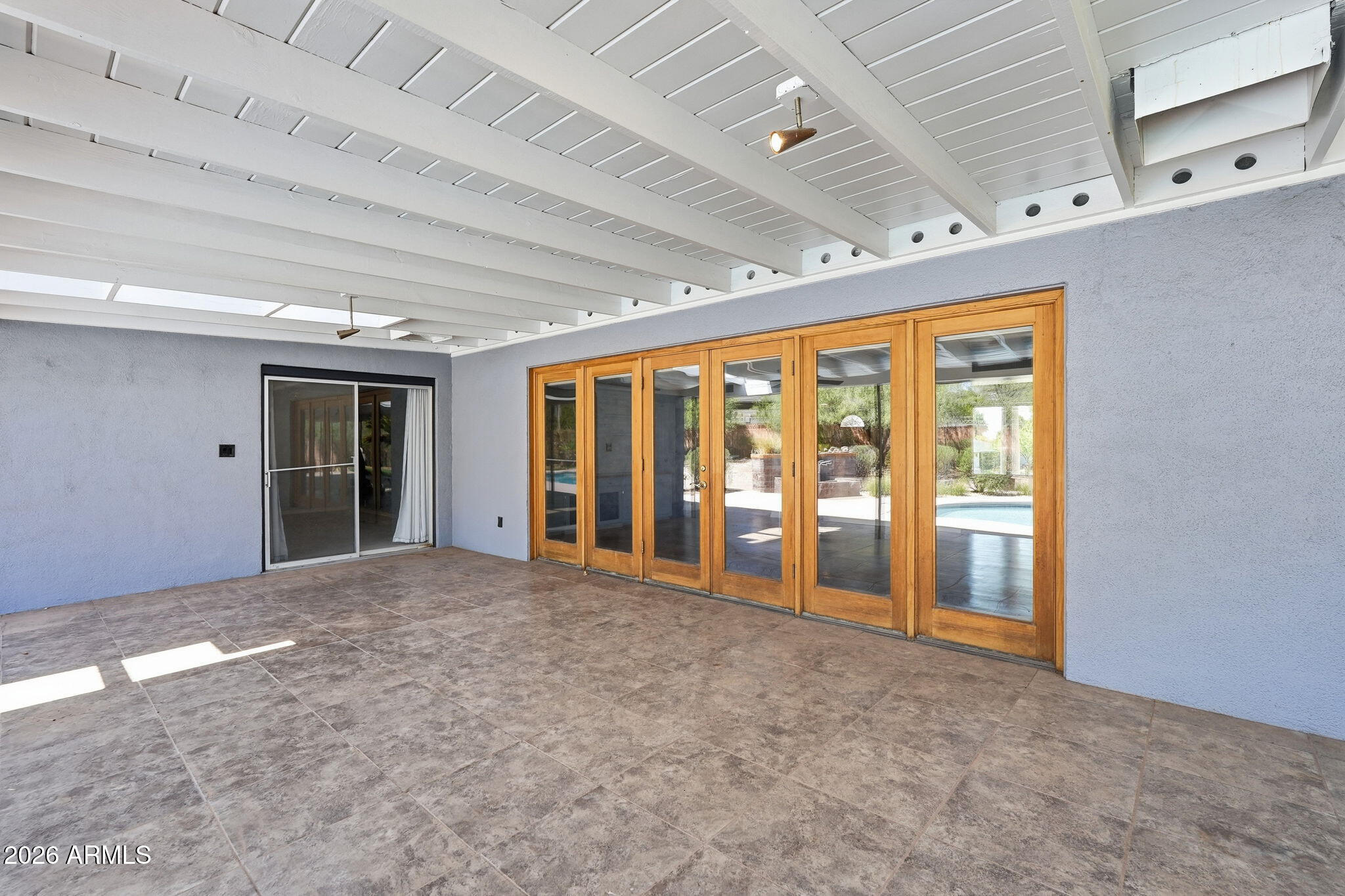 5822 N 23RD Place