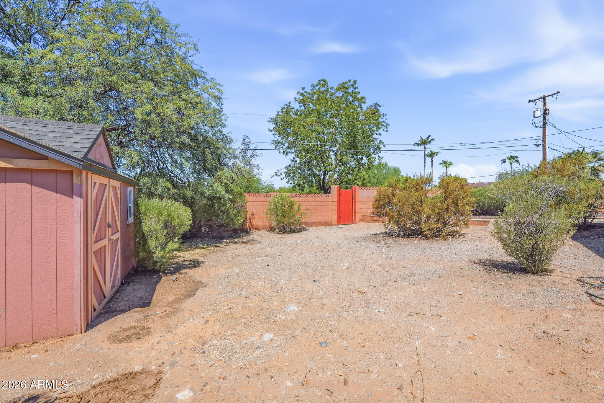 5822 N 23RD Place