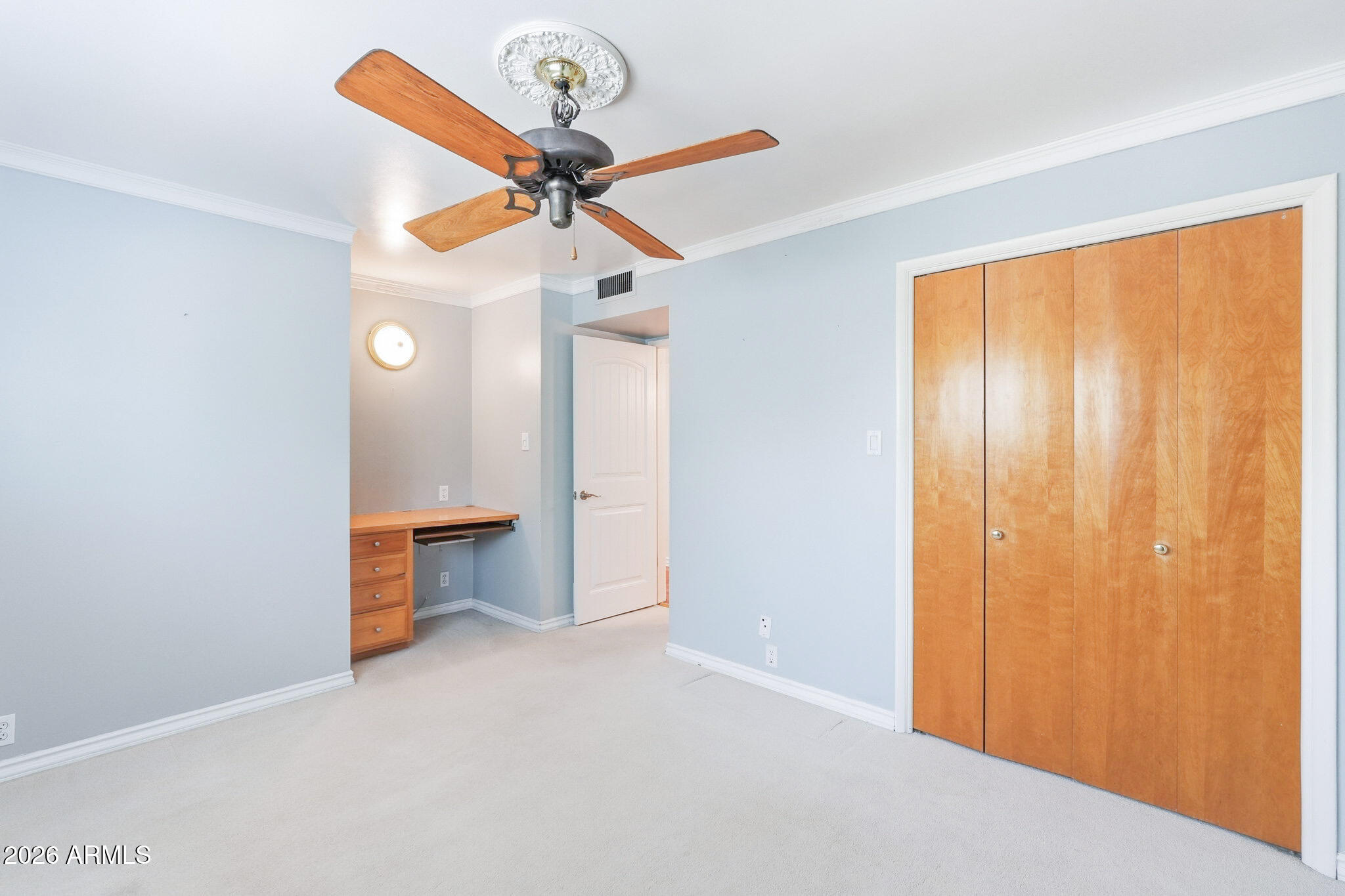 5822 N 23RD Place