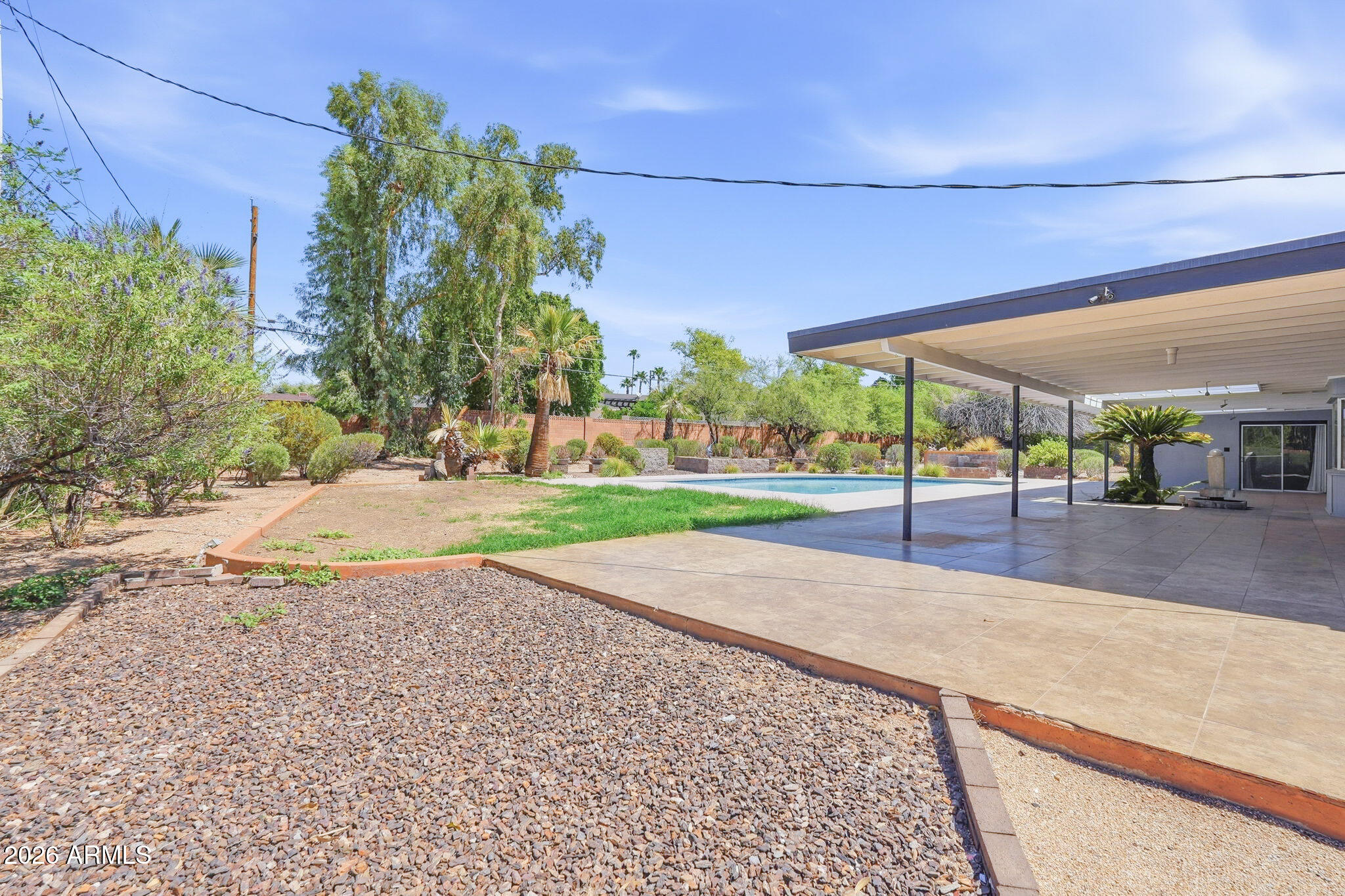 5822 N 23RD Place
