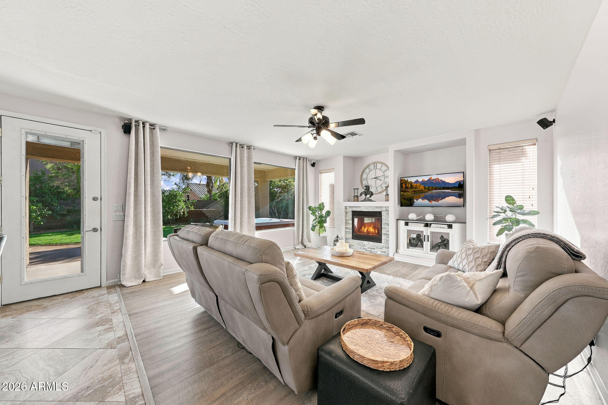 7125 W BRONCO Trail