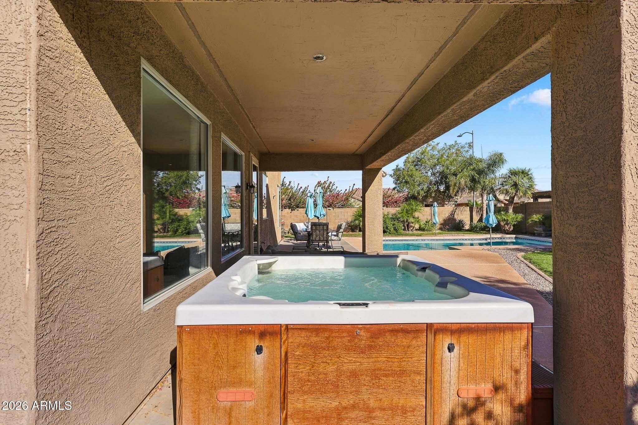 7125 W BRONCO Trail