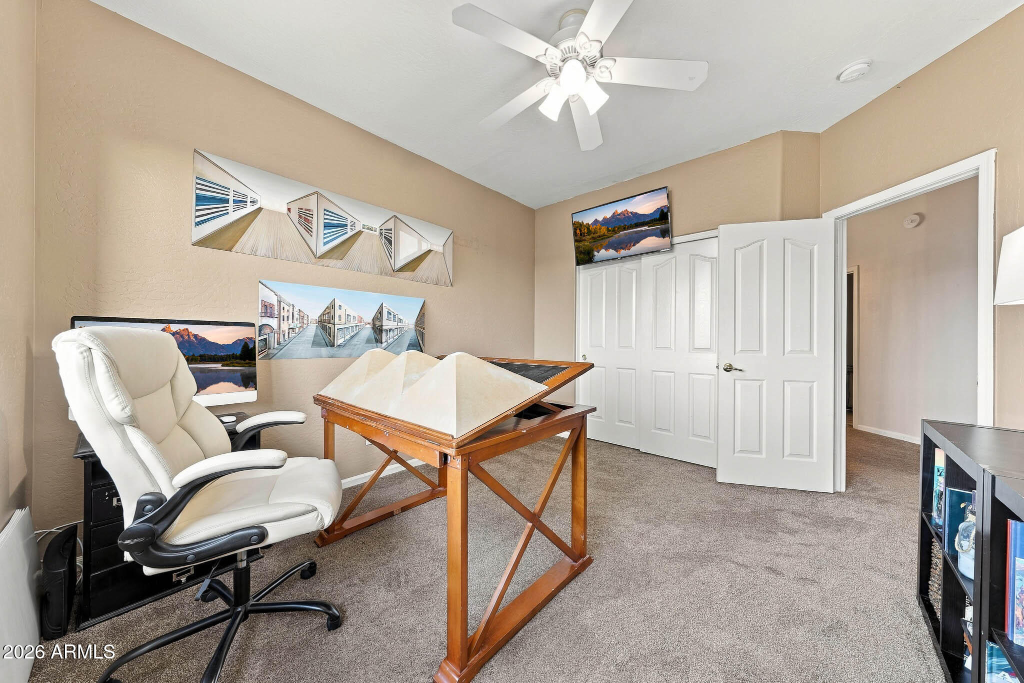 7125 W BRONCO Trail