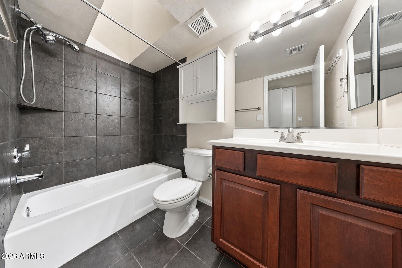 10055 E MOUNTAINVIEW LAKE Drive 2009