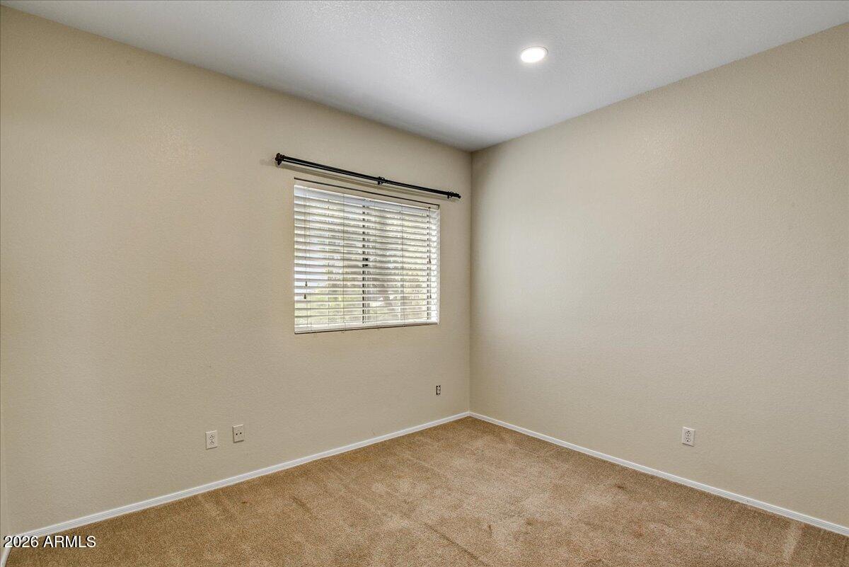 2928 E PONTIAC Drive