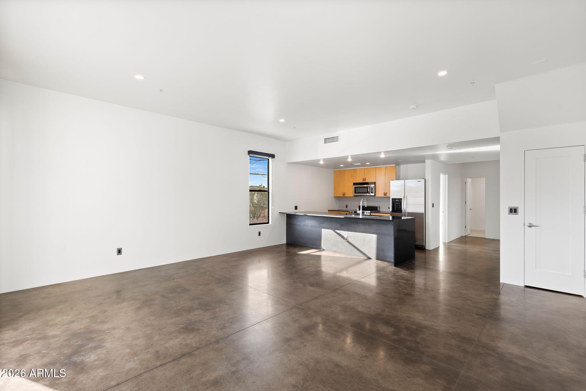 620 N 4TH Avenue 7