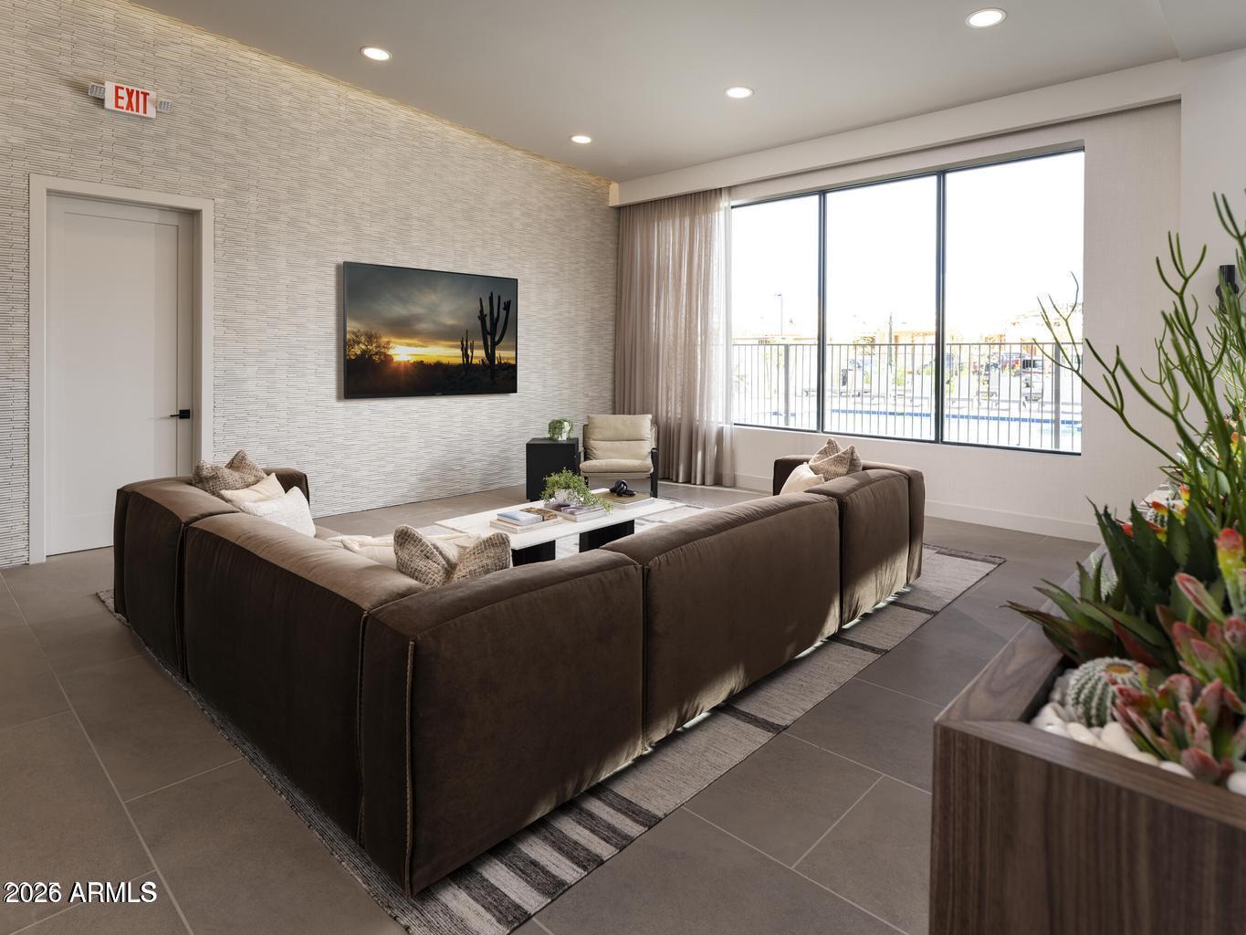 2121 W SONORAN DESERT Drive 66