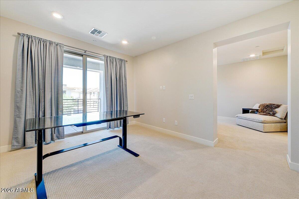2121 W SONORAN DESERT Drive 66