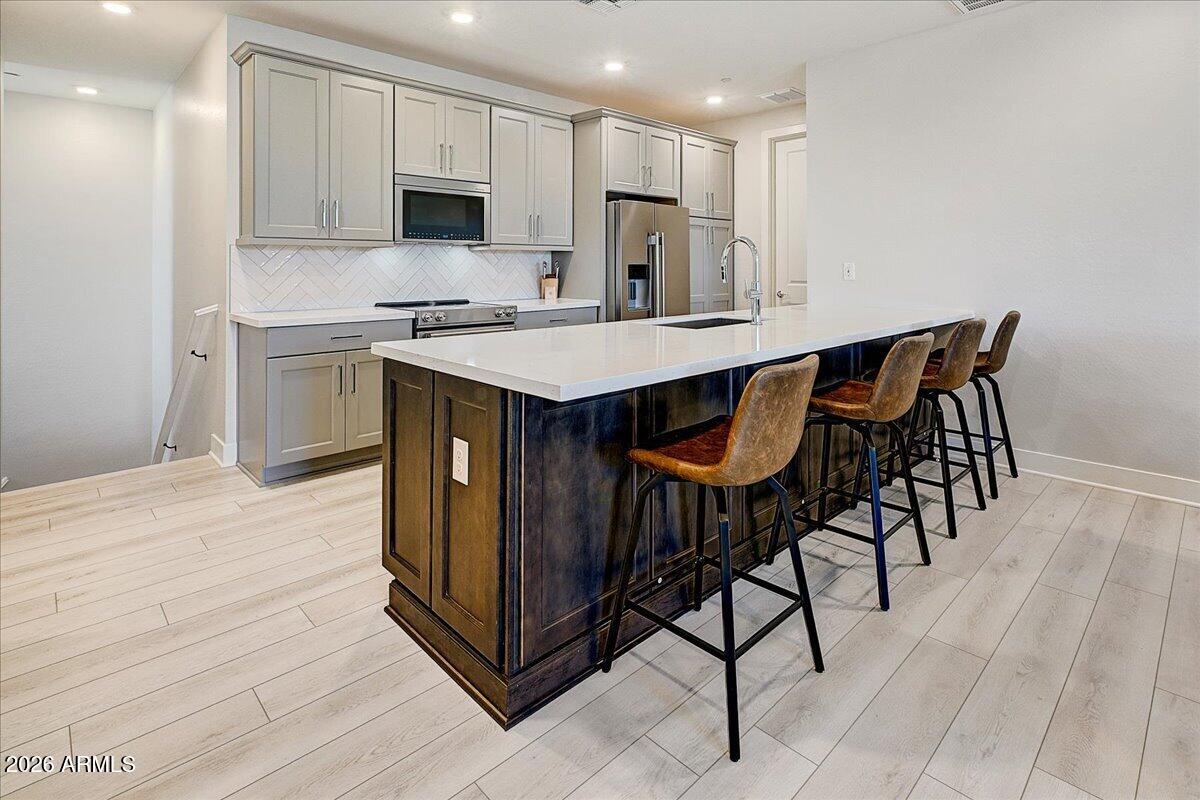 2121 W SONORAN DESERT Drive 66