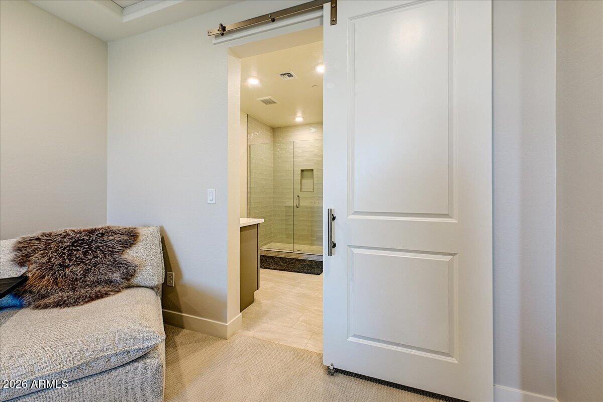 2121 W SONORAN DESERT Drive 66