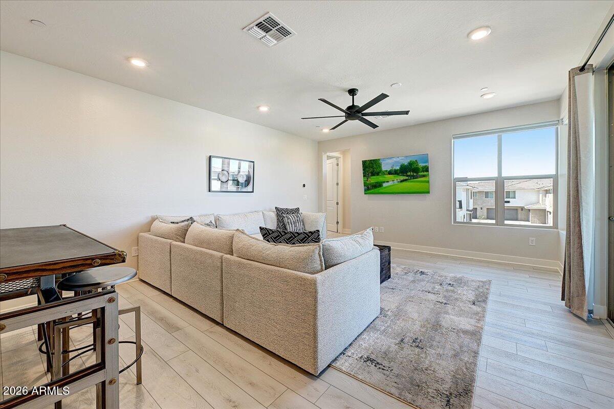 2121 W SONORAN DESERT Drive 66