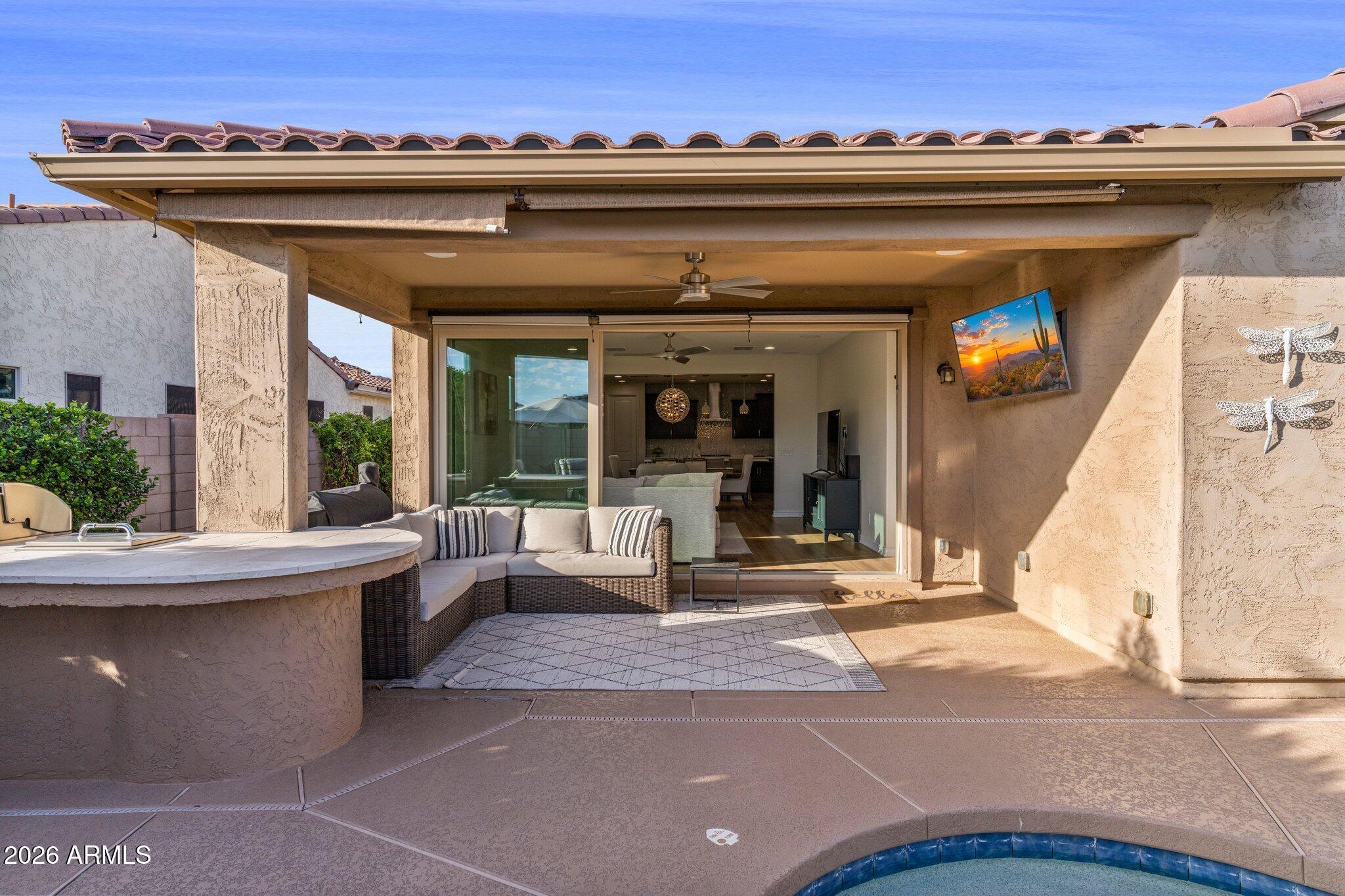 609 E PASARO Drive