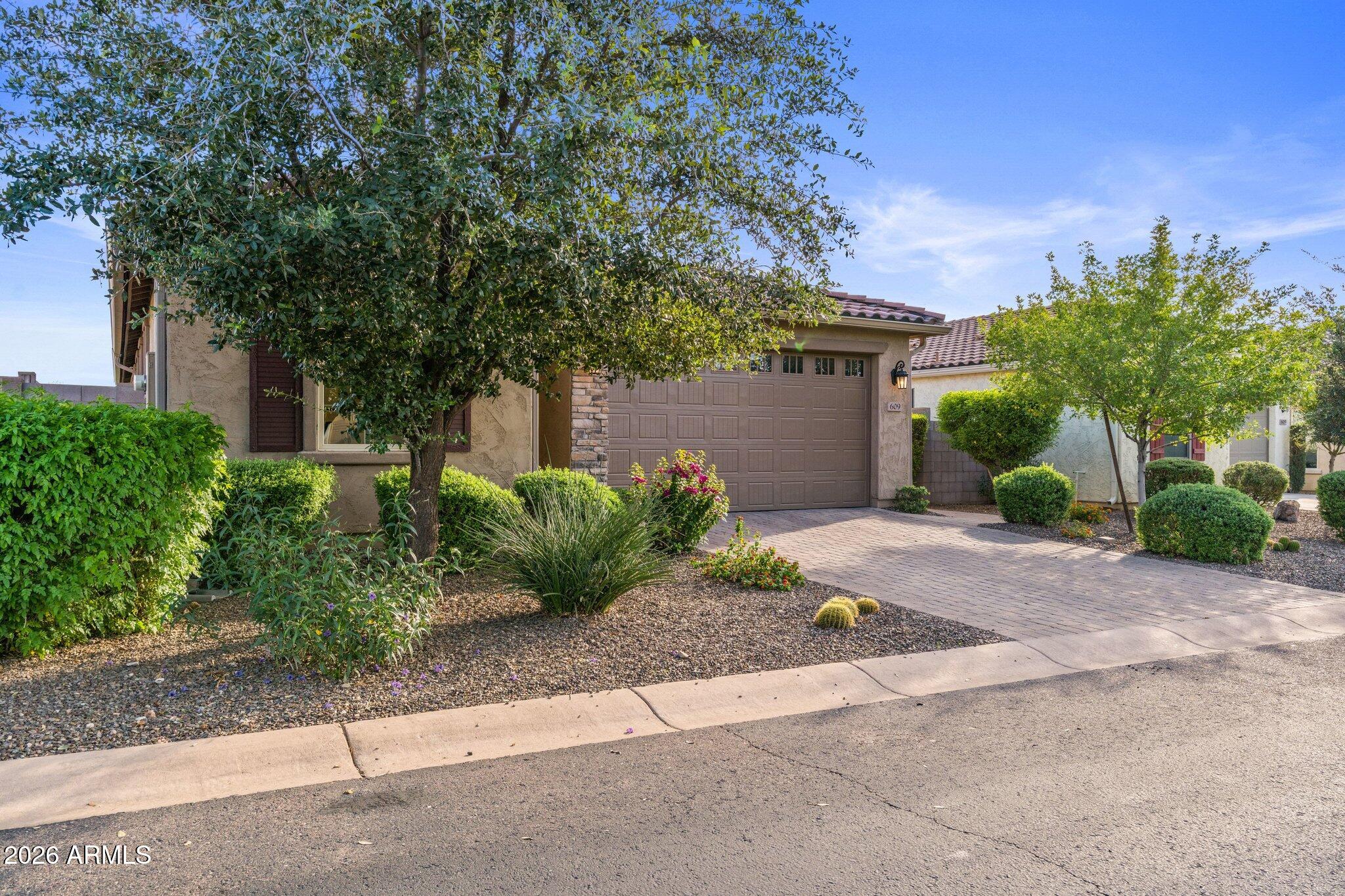 609 E PASARO Drive