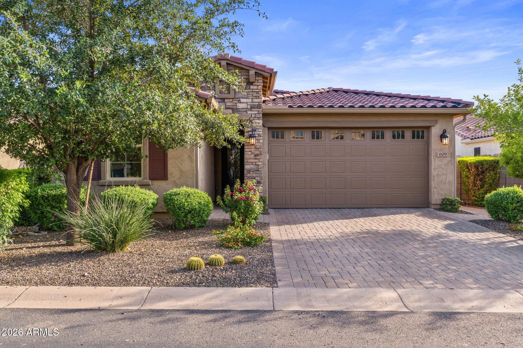 609 E PASARO Drive