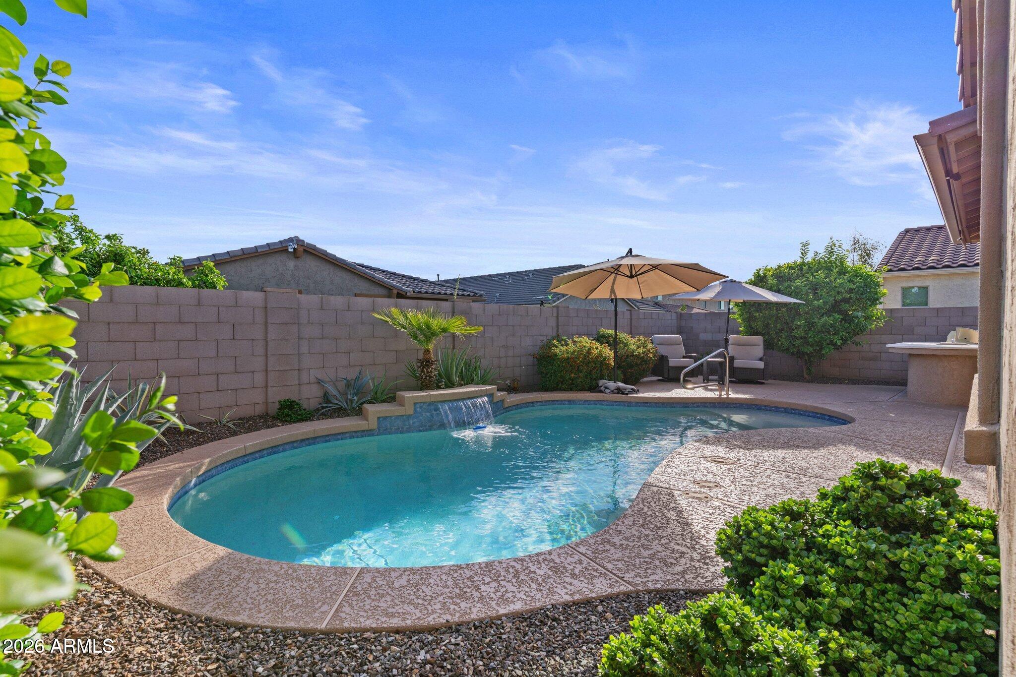 609 E PASARO Drive