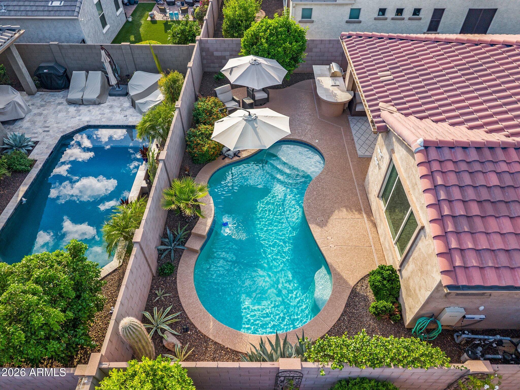 609 E PASARO Drive
