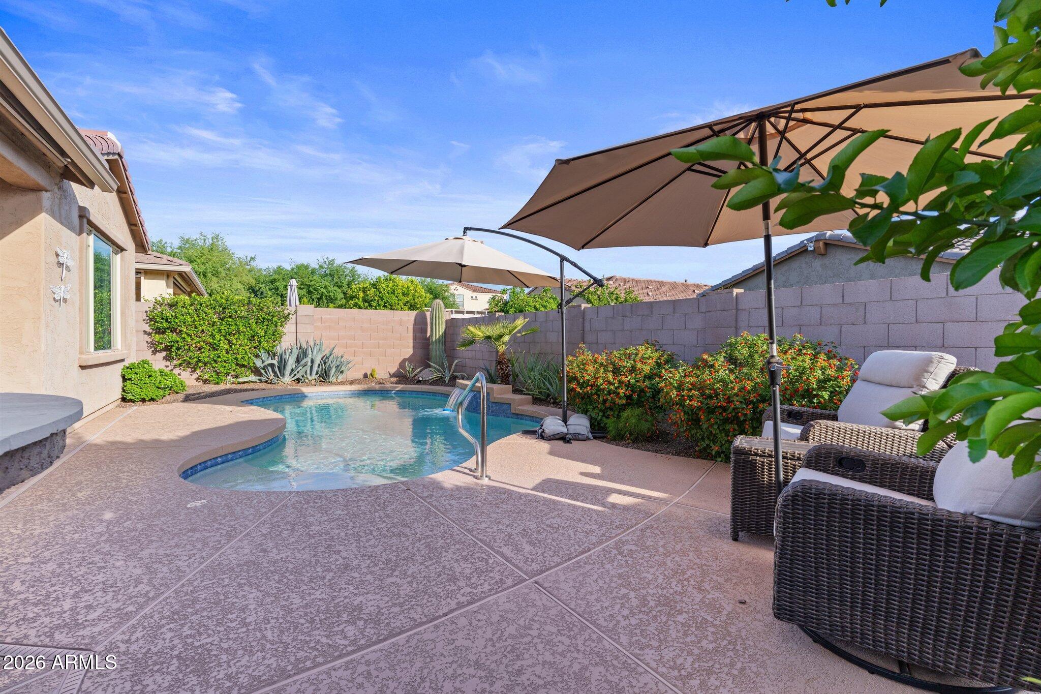 609 E PASARO Drive