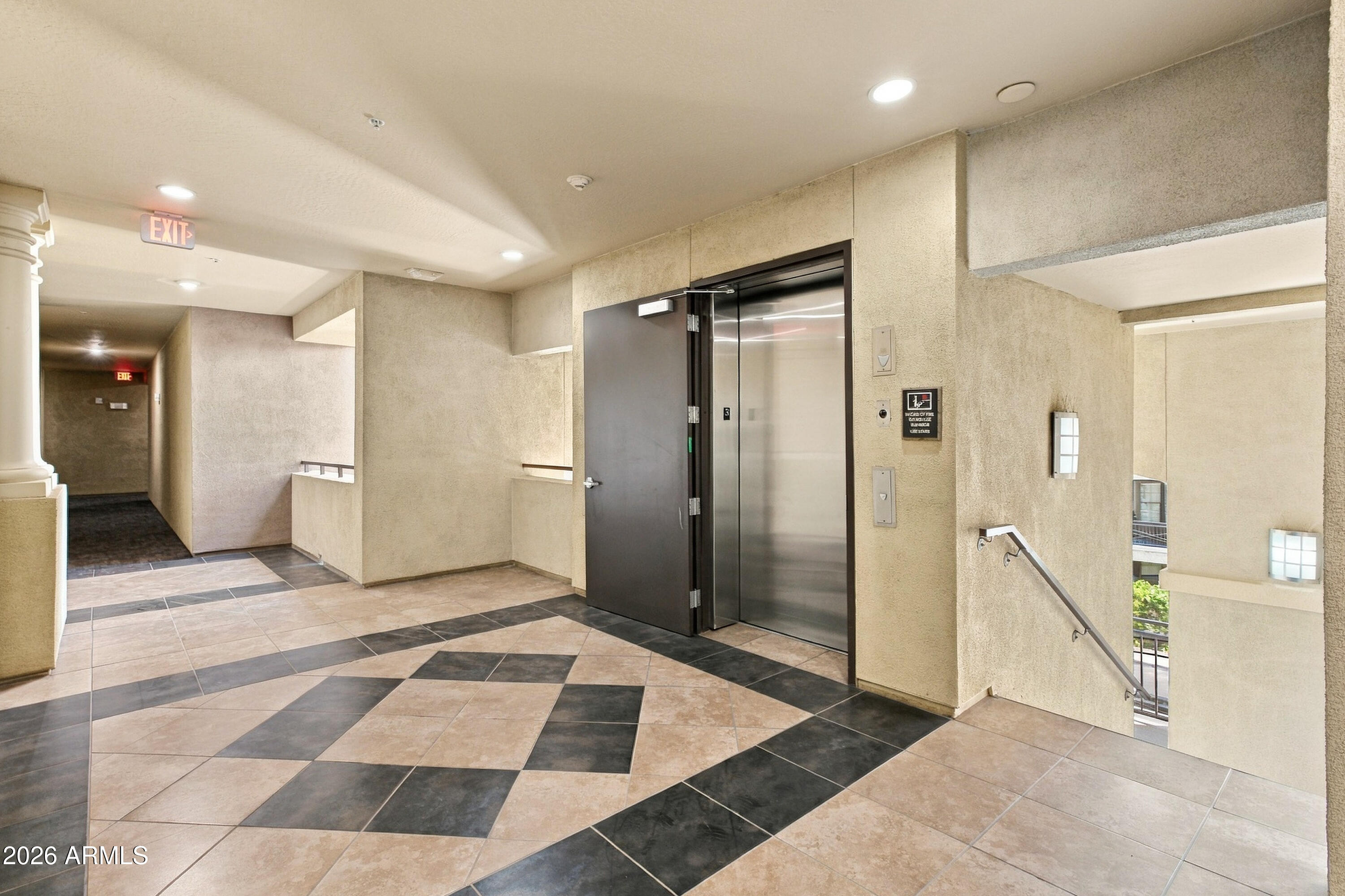 7601 E INDIAN BEND Road 3027