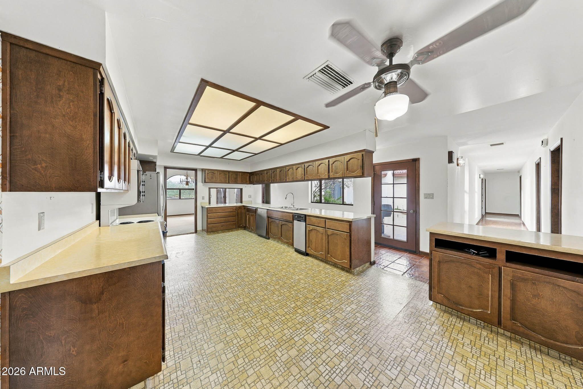 38011 N TRANQUIL Trail