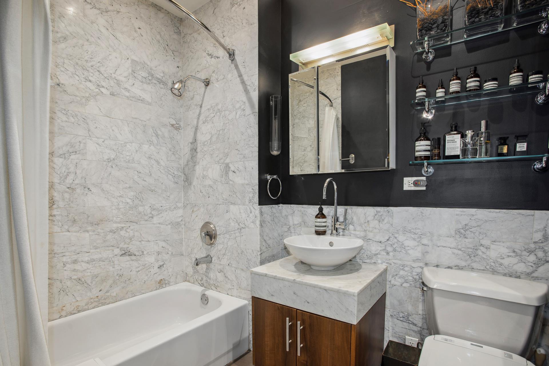 1 Wall Street Court 207