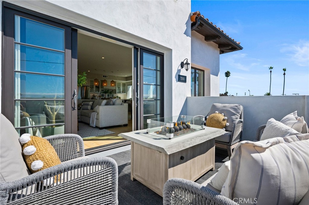 1010 S El Camino Real 208