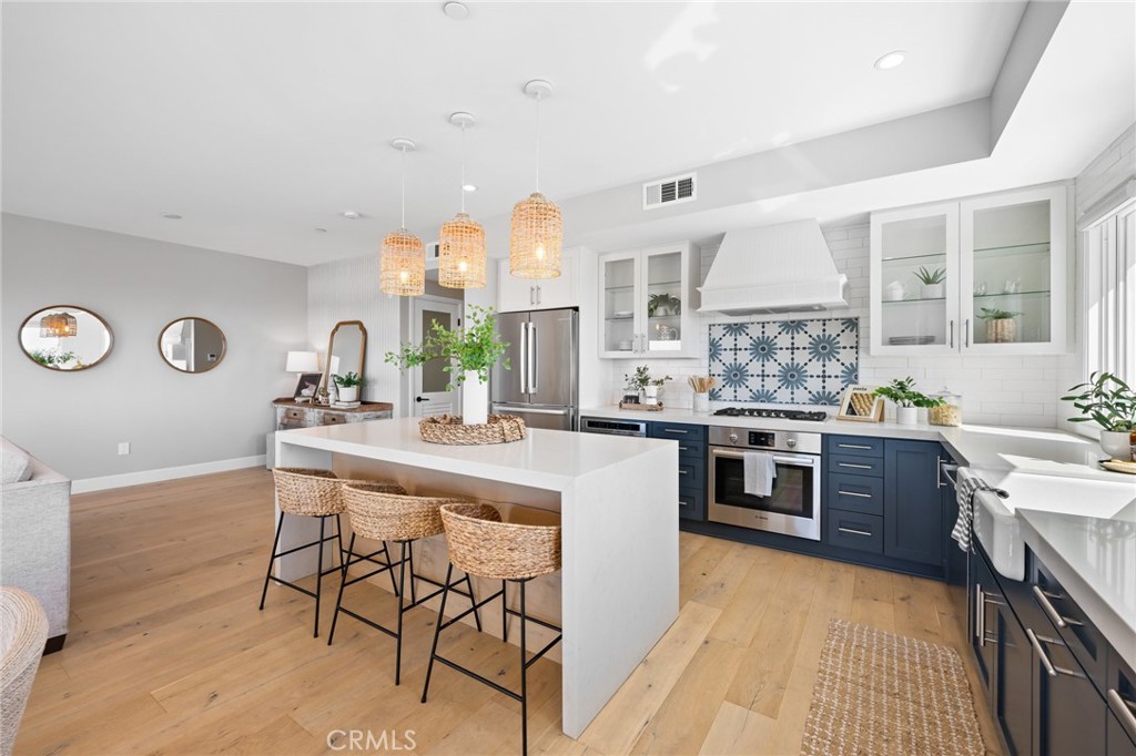 1010 S El Camino Real 208