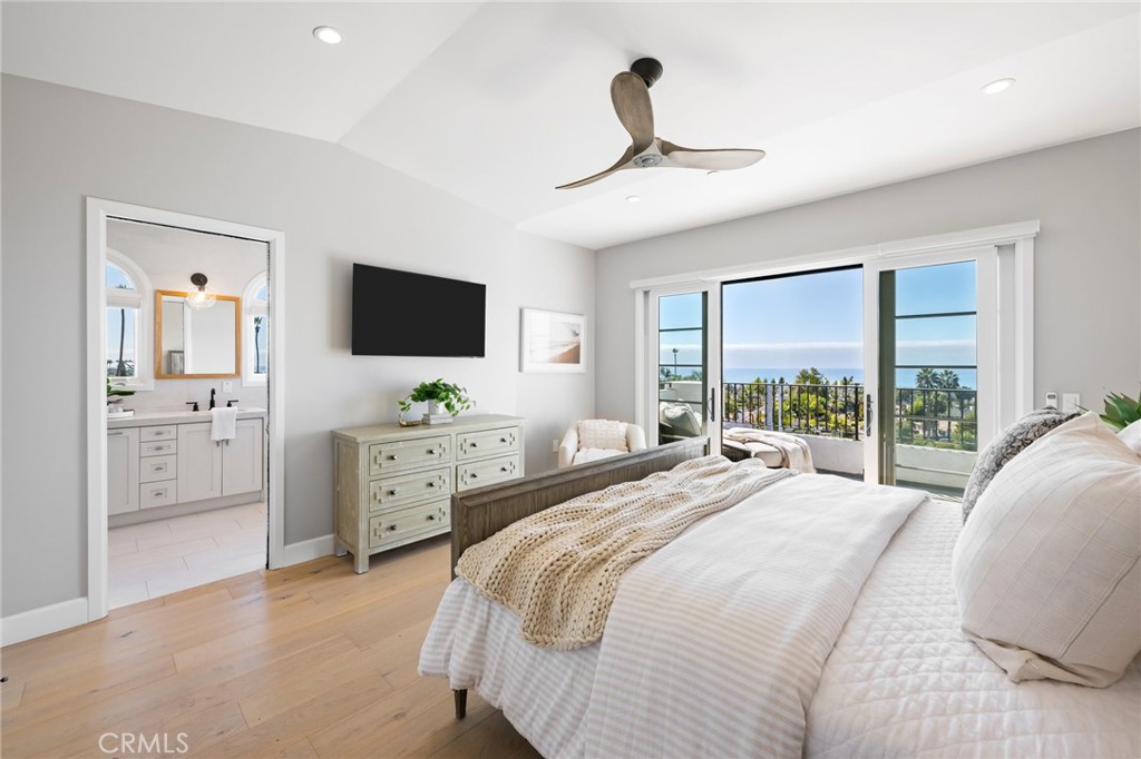 1010 S El Camino Real 208