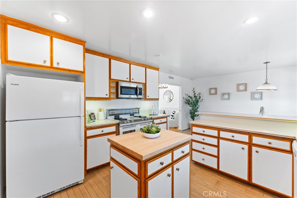 28431 Avenida La Mancha