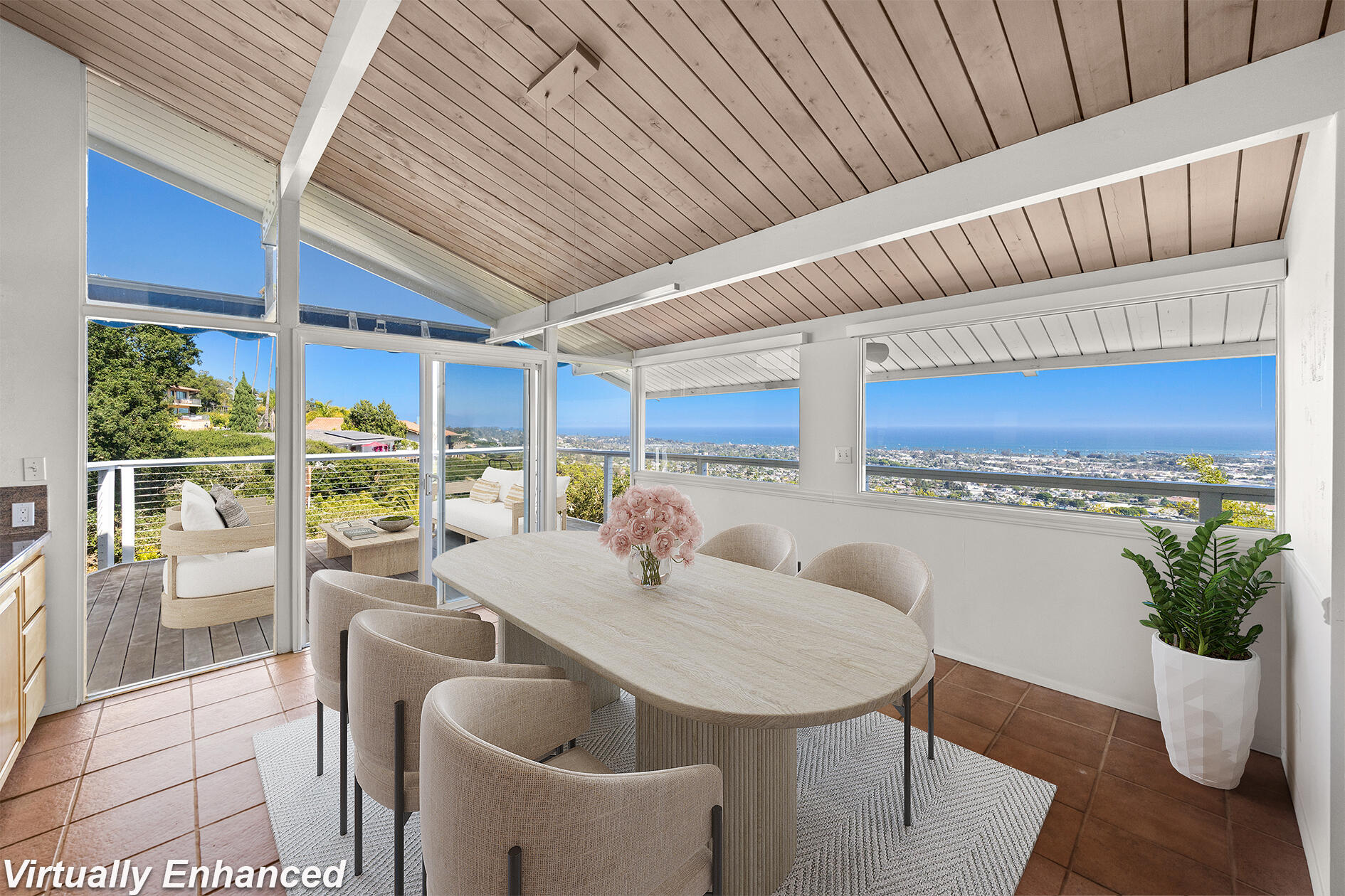 1055 Roble Lane