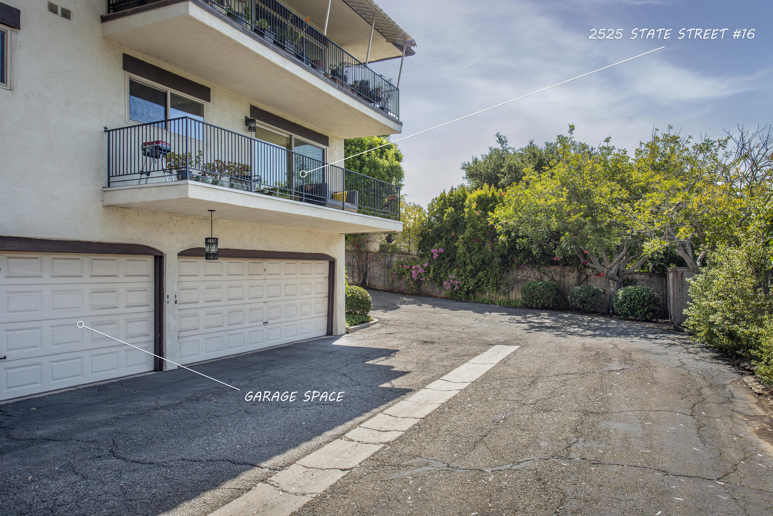 2525 State Street, 16