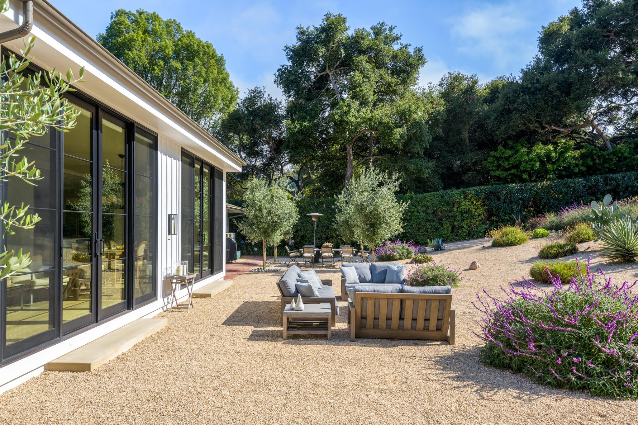 939 Las Palmas Drive