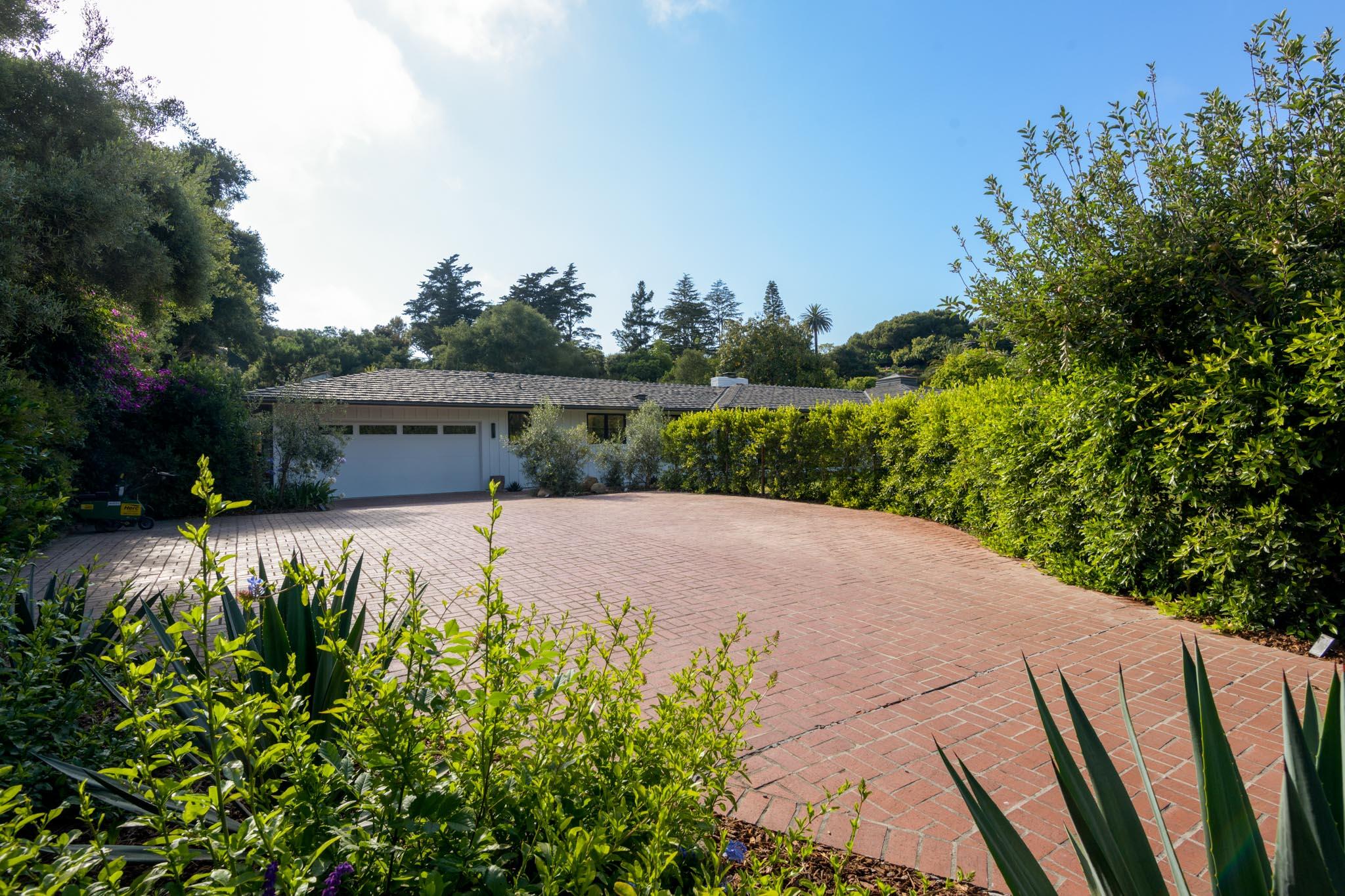 939 Las Palmas Drive
