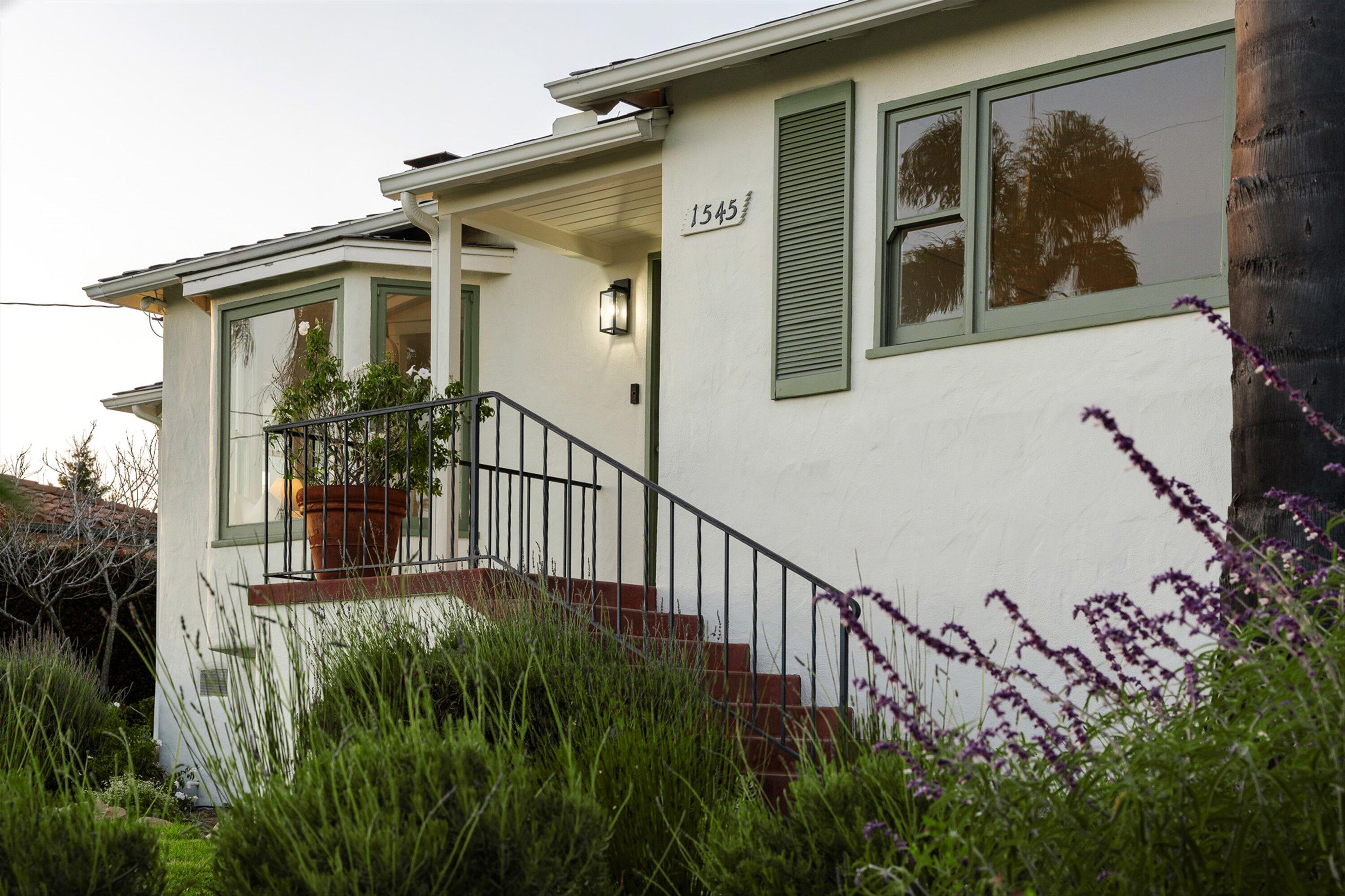 1545 Knoll Circle Drive