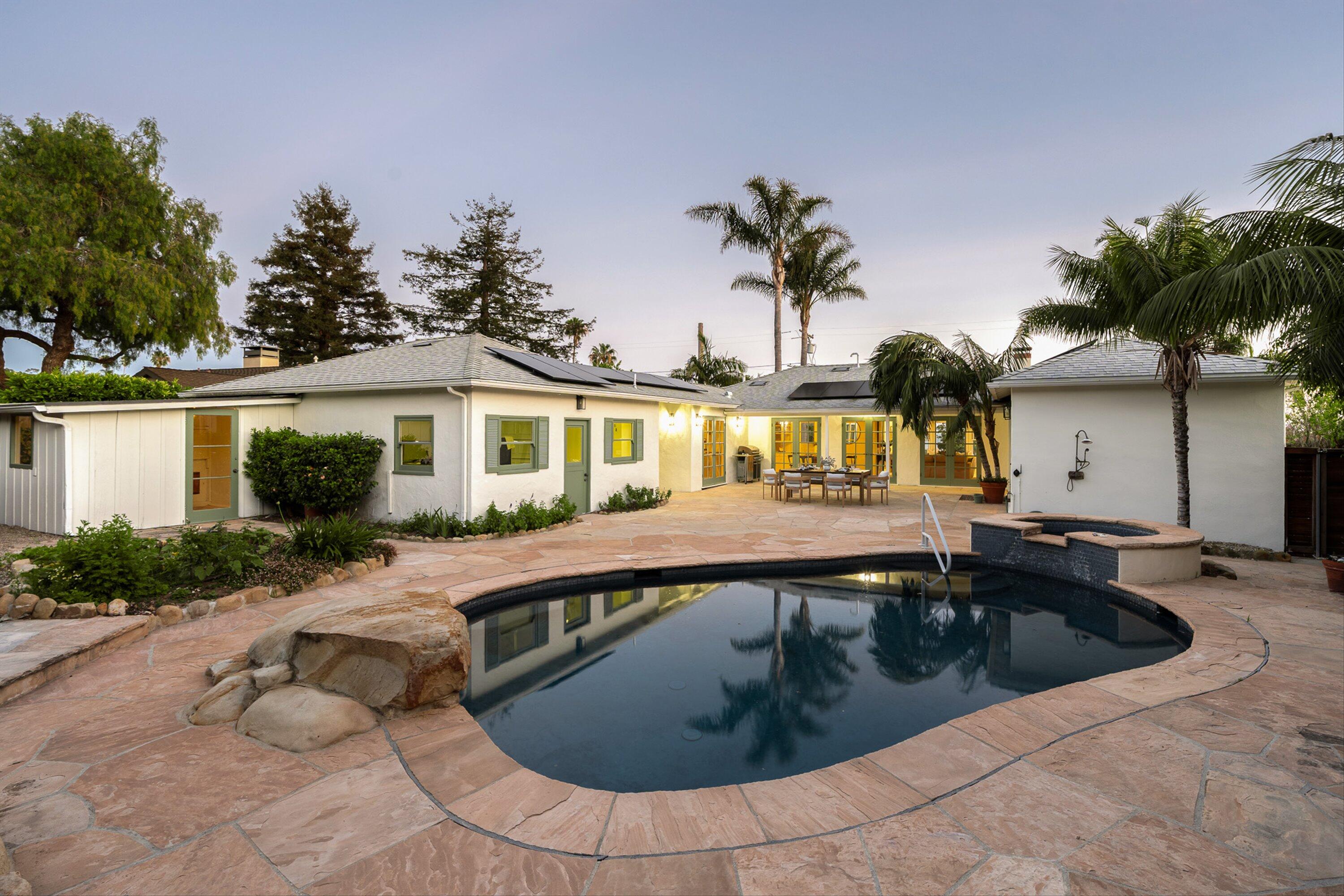 1545 Knoll Circle Drive