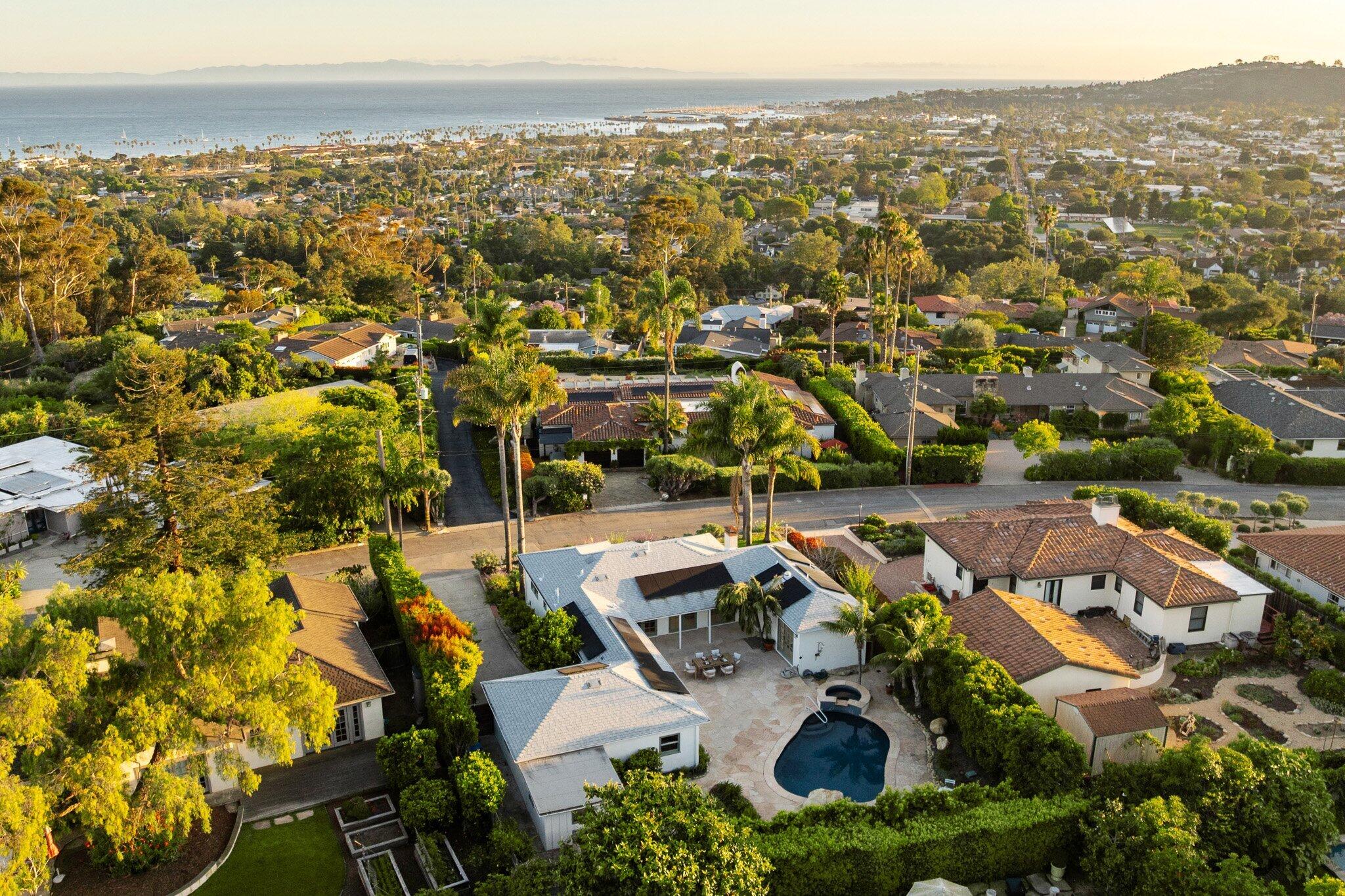 1545 Knoll Circle Drive