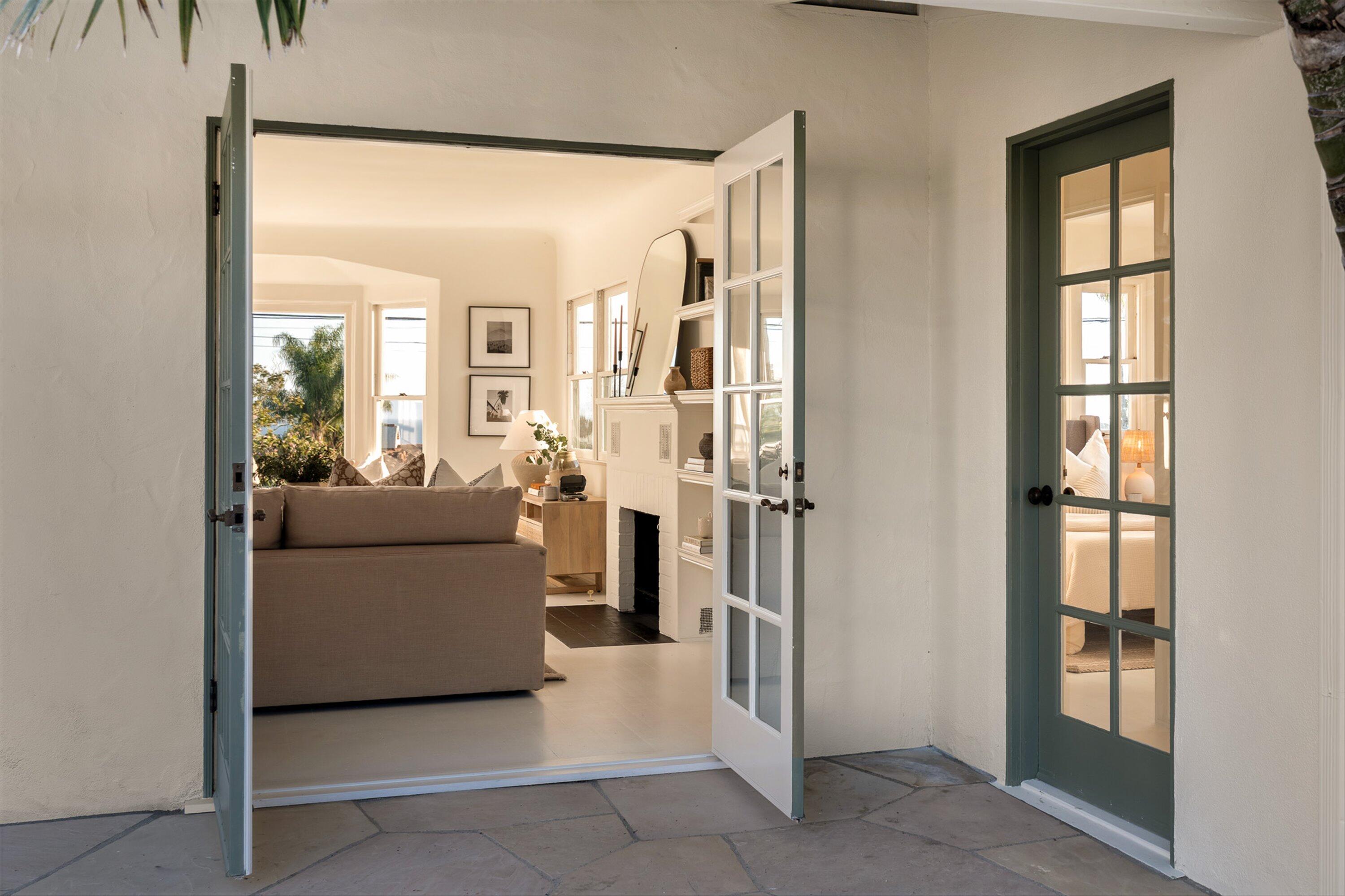 1545 Knoll Circle Drive