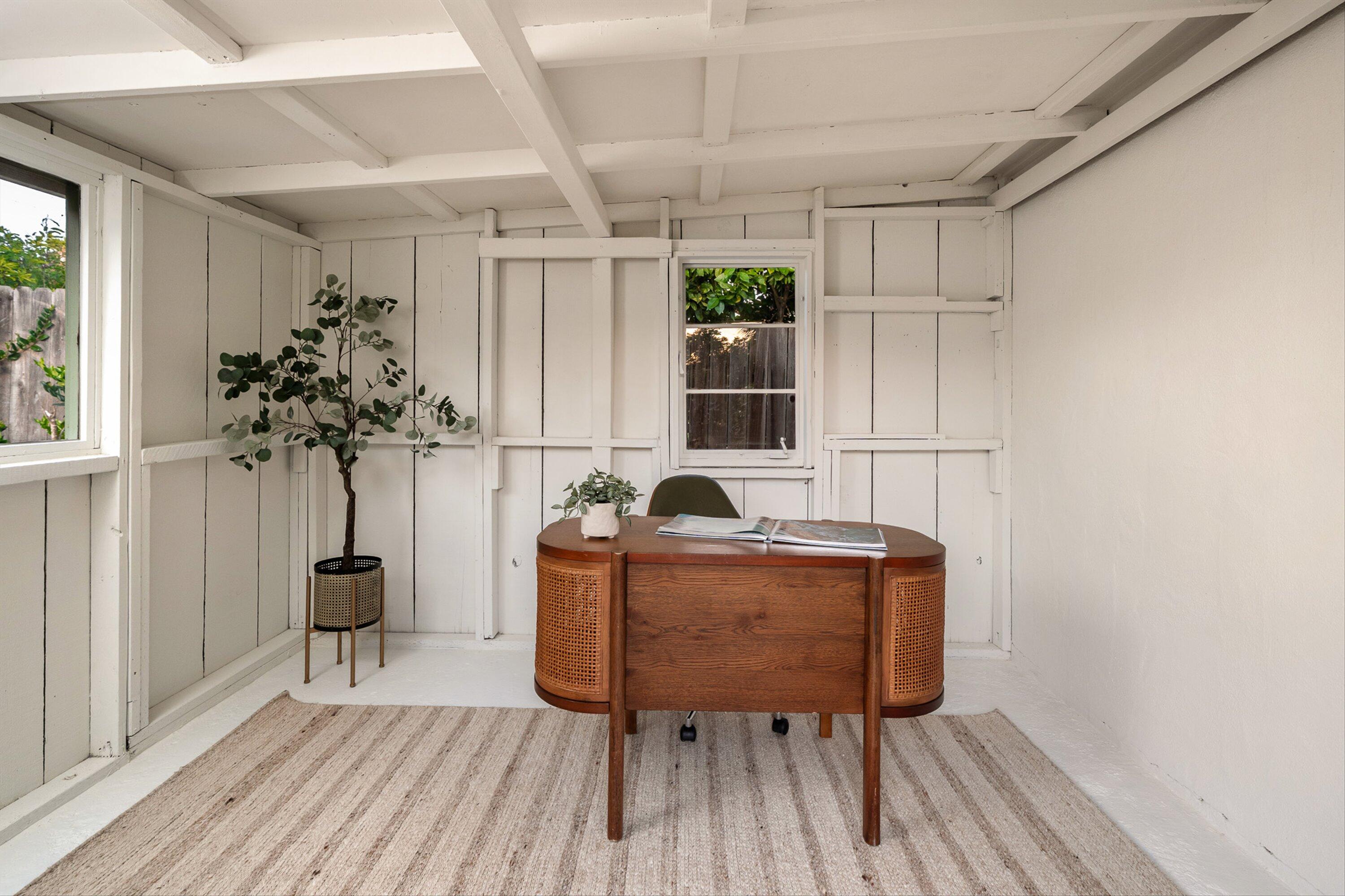 1545 Knoll Circle Drive