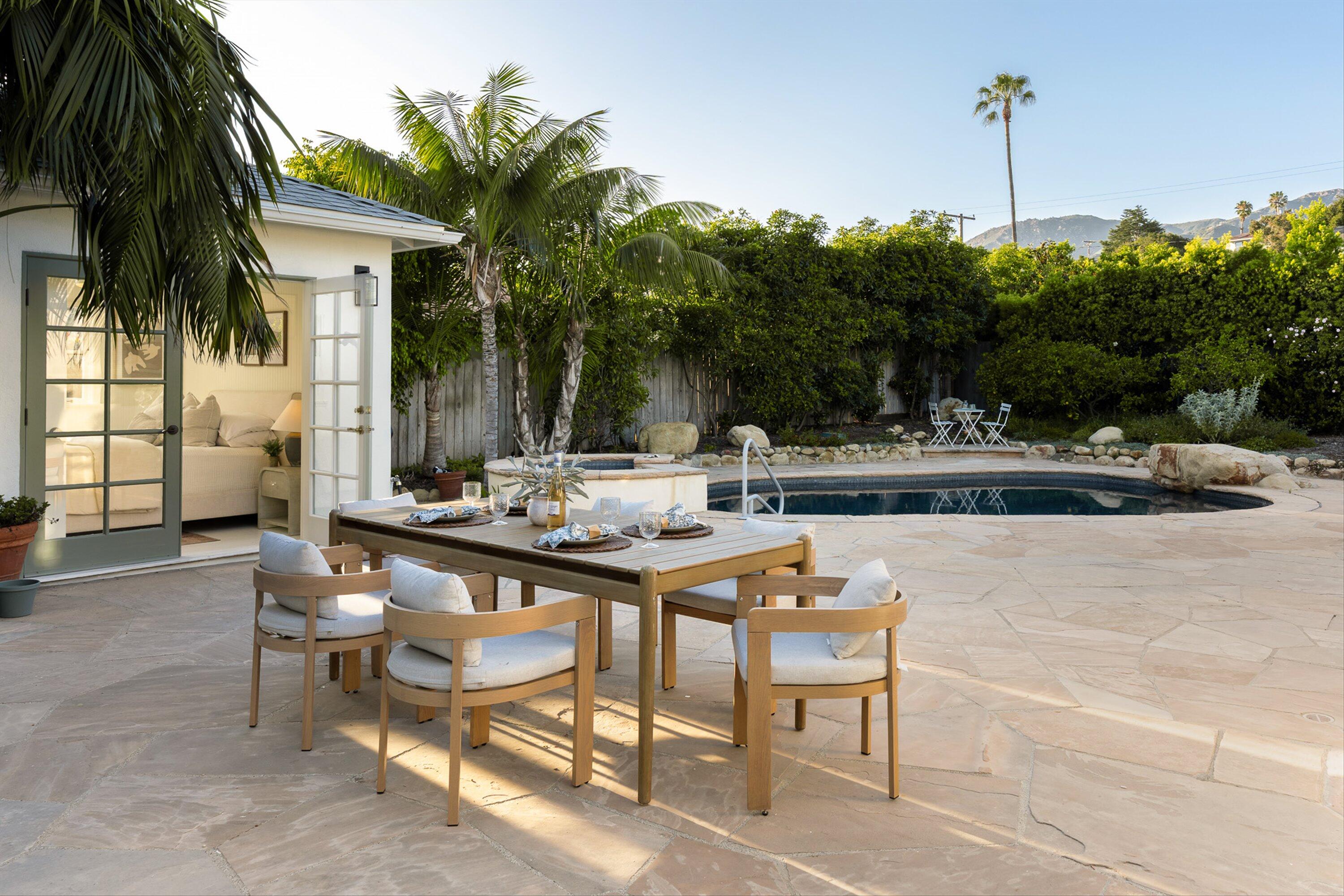 1545 Knoll Circle Drive