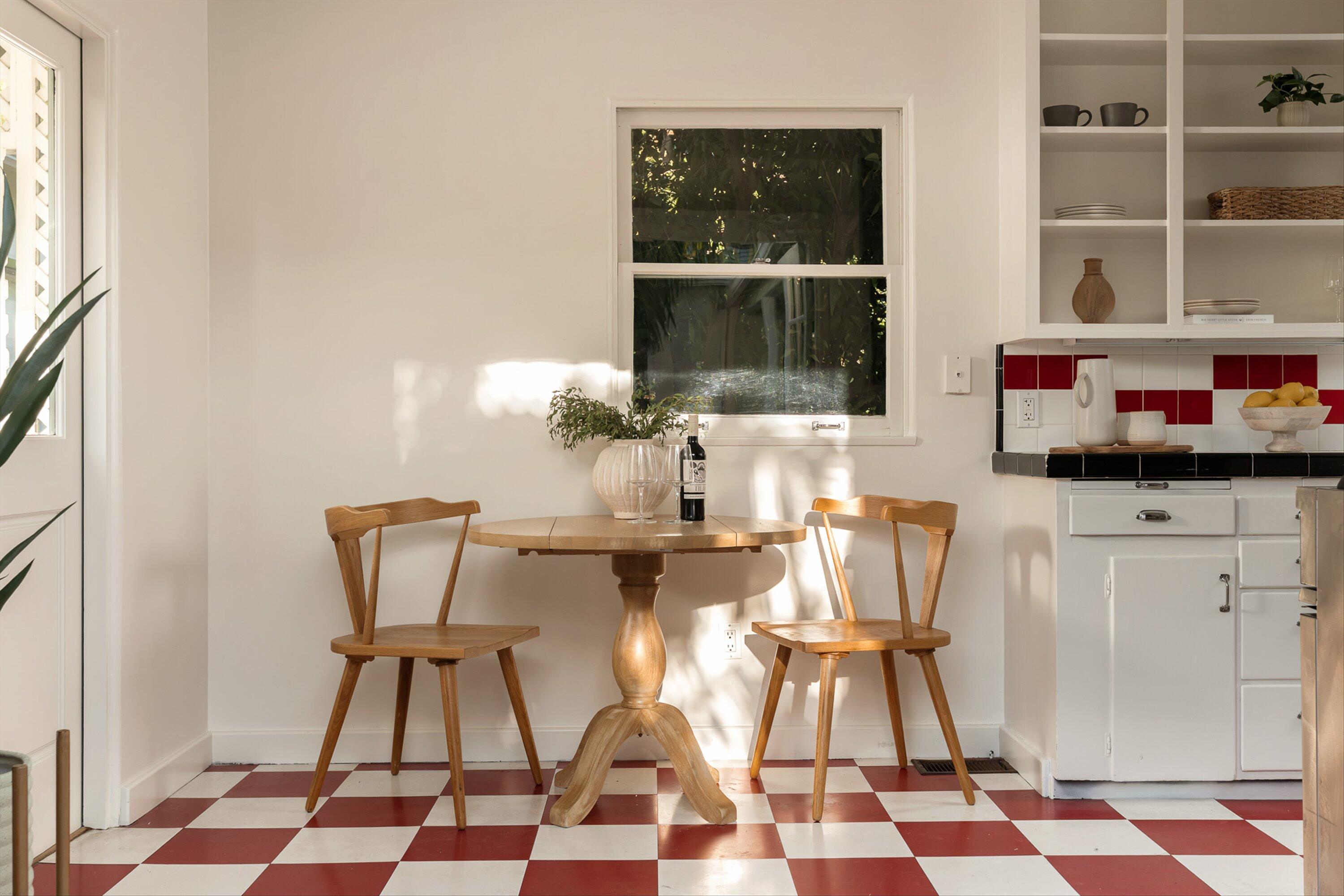 1545 Knoll Circle Drive