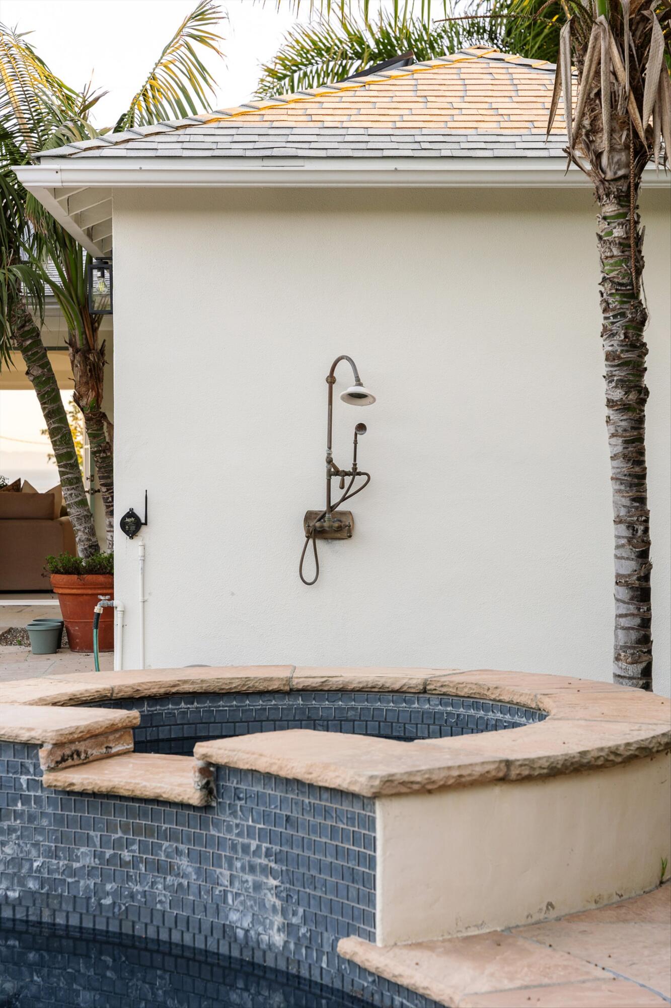 1545 Knoll Circle Drive