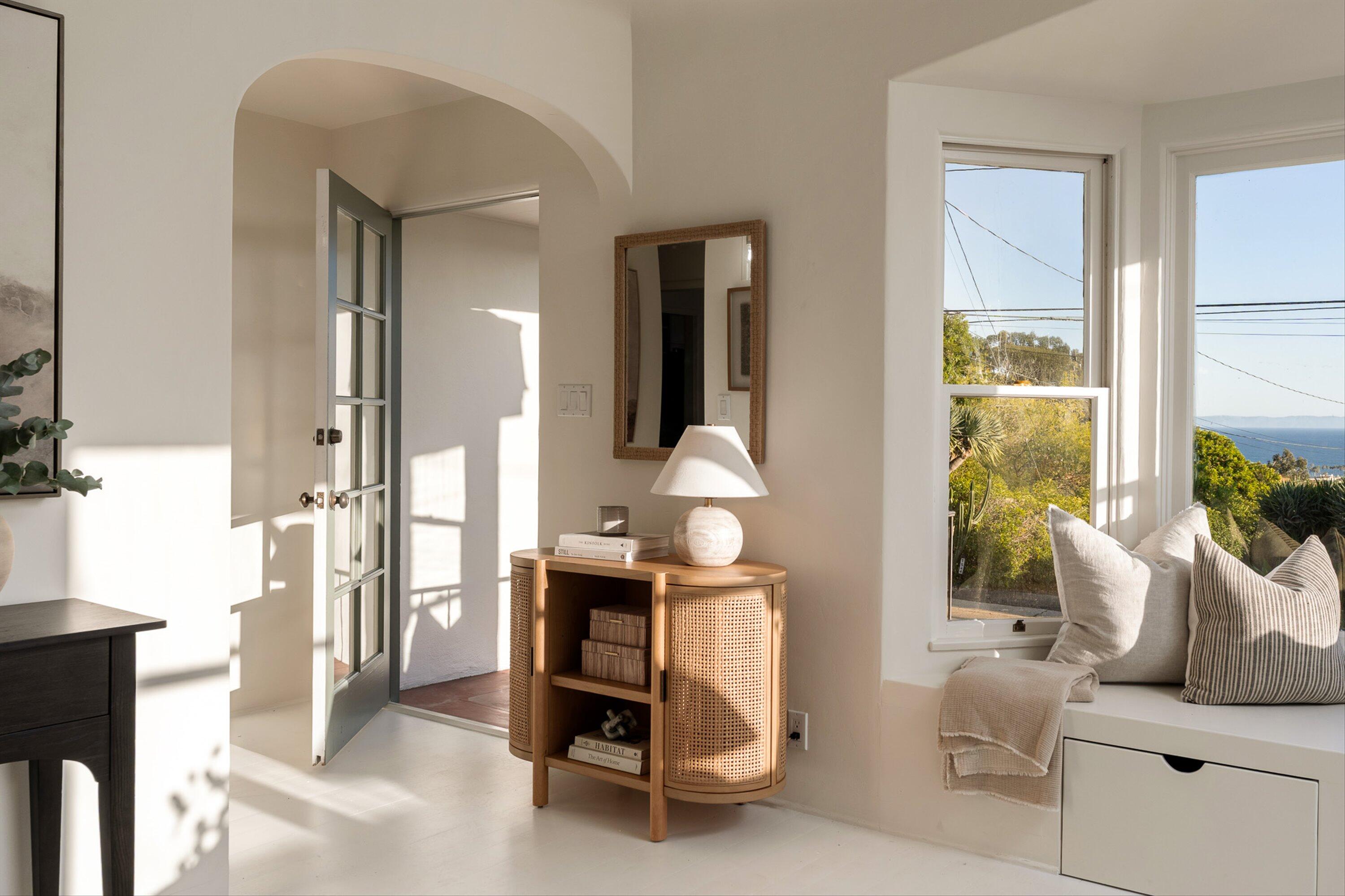 1545 Knoll Circle Drive