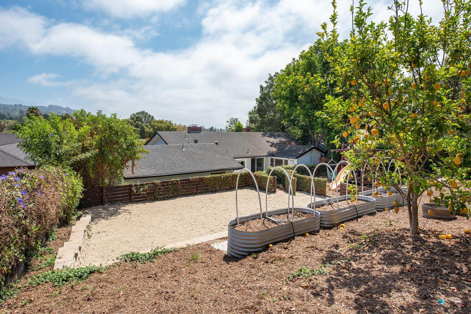 2731 El Prado Road