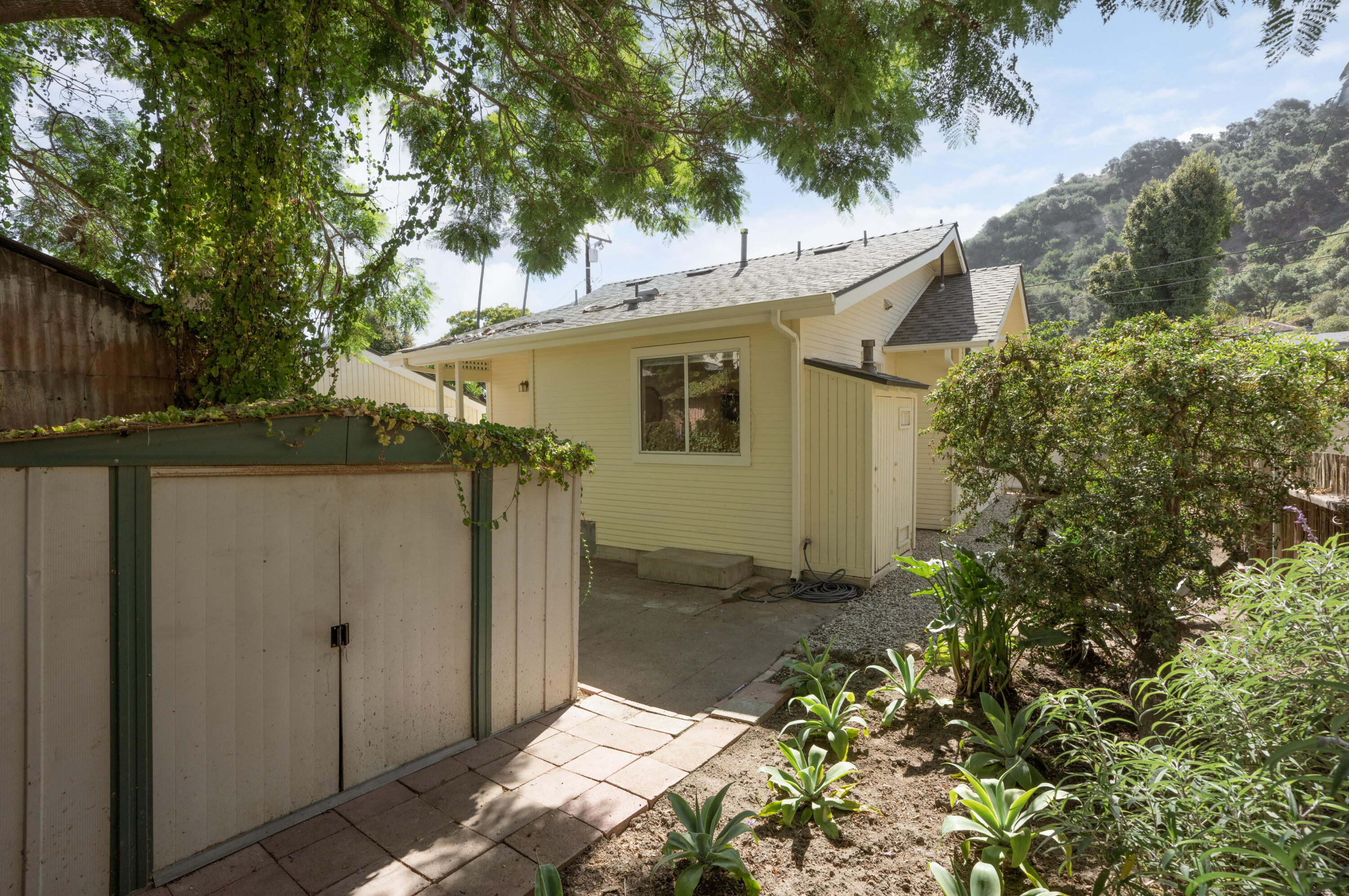 812 W Figueroa Street