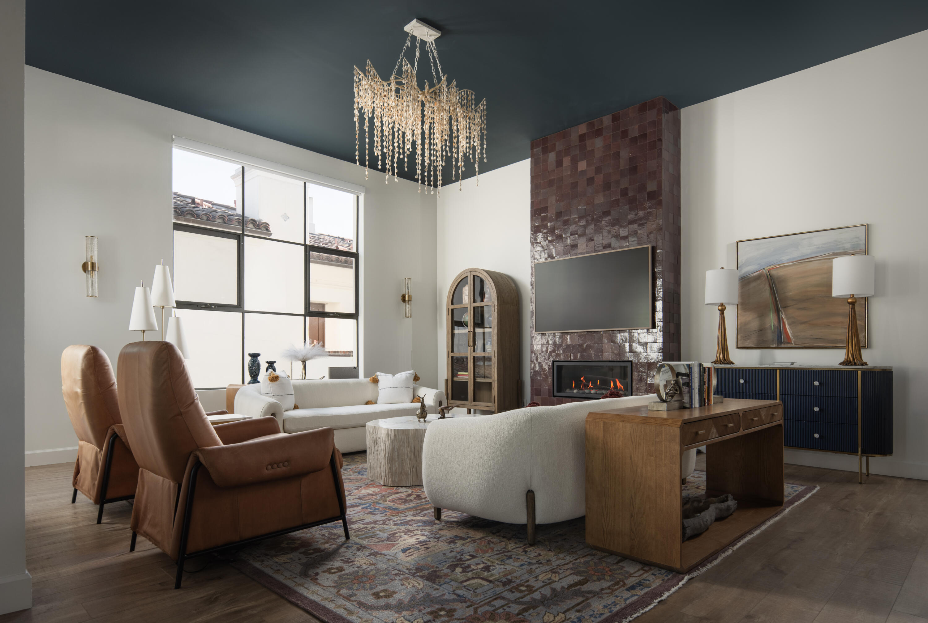 401 Chapala Street Apt 305