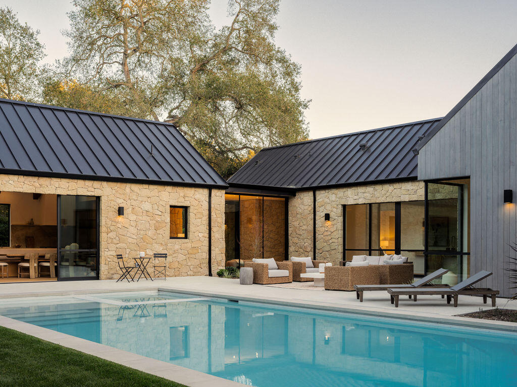 915 Camino Medio