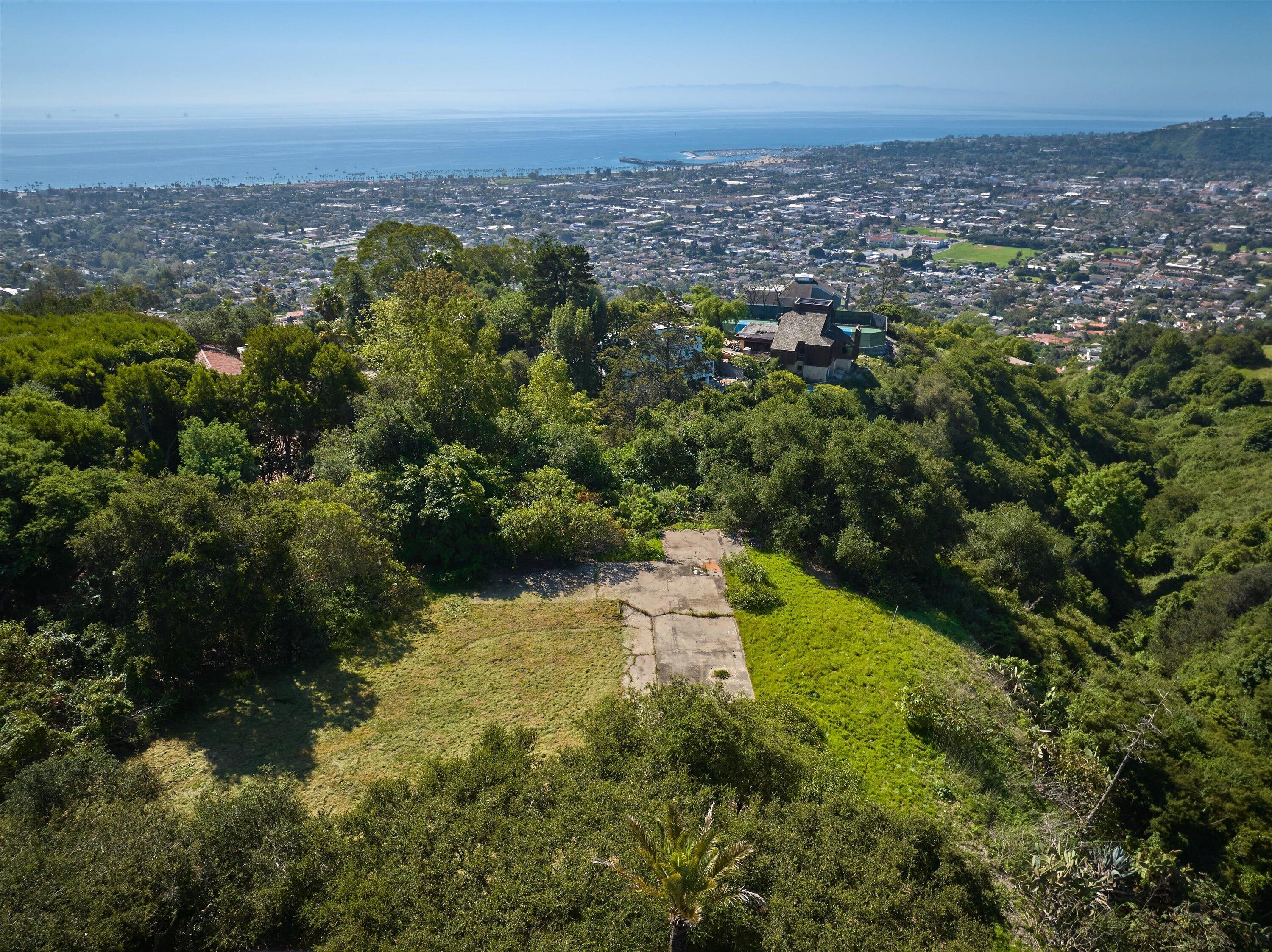 1031 Las Alturas Road