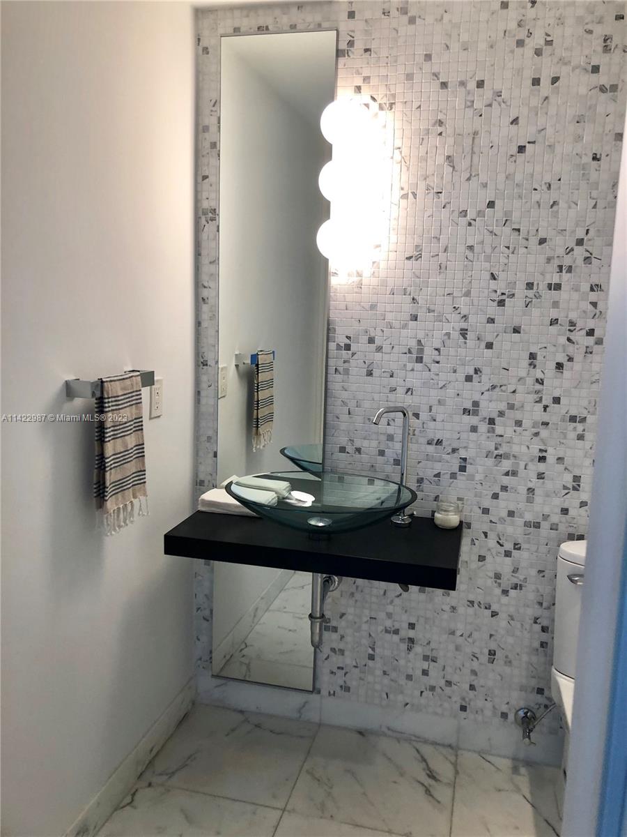 200 Biscayne Boulevard Way Unit: 507