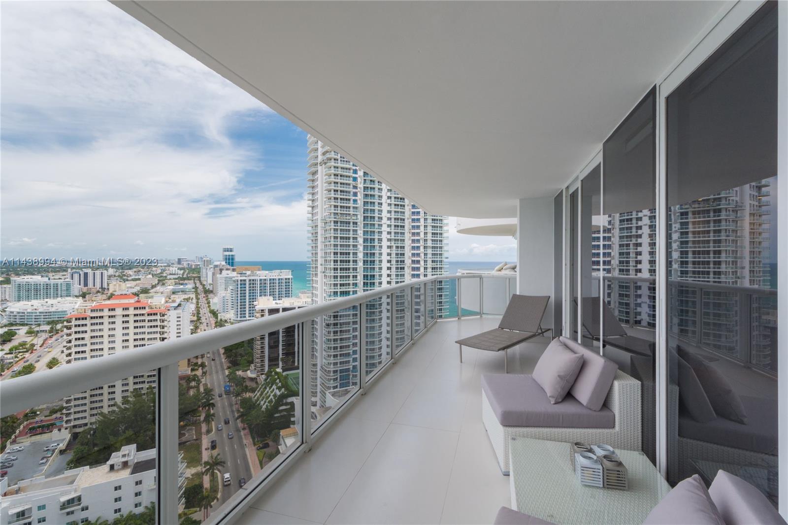 6301 Collins Ave Unit: 3006