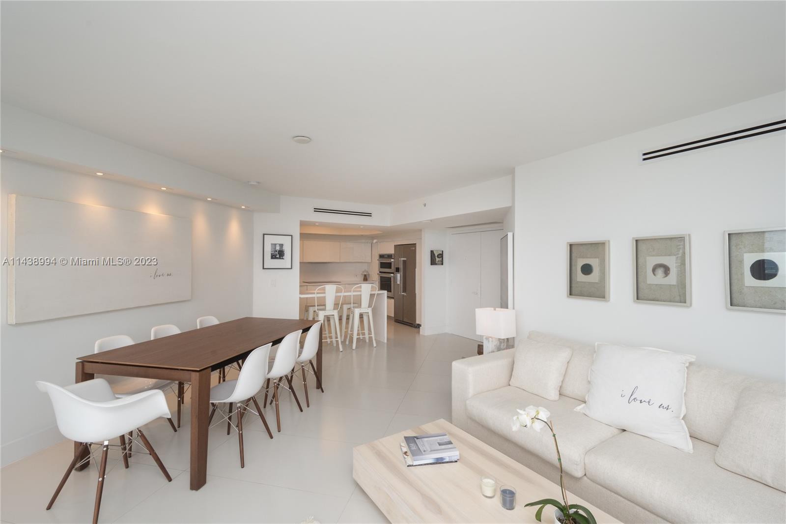 6301 Collins Ave Unit: 3006